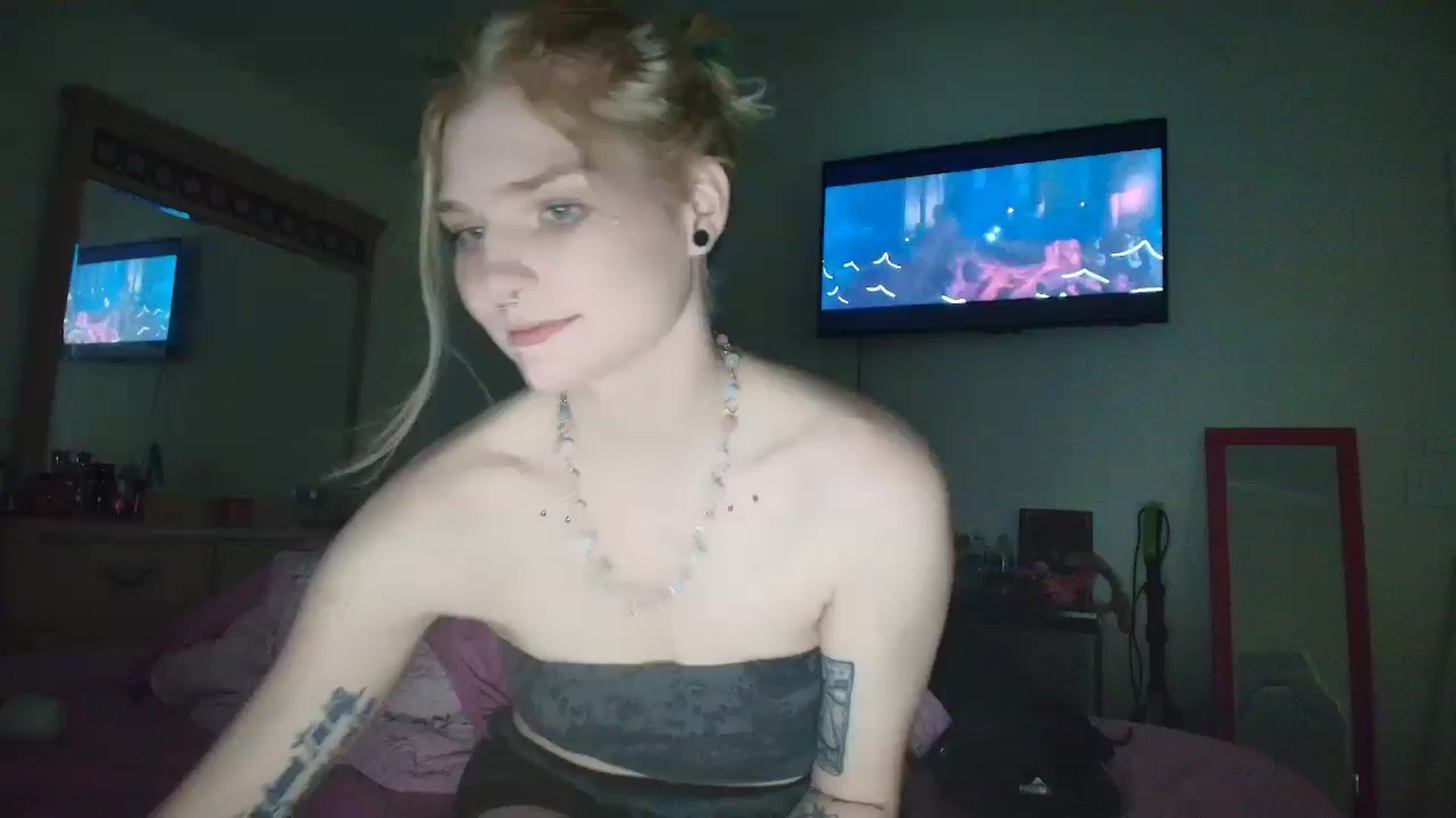 Gallery image thumbnail from DuckChan0's myfreecams stream on, 05/27/2025, 15:30 image 1 of 20