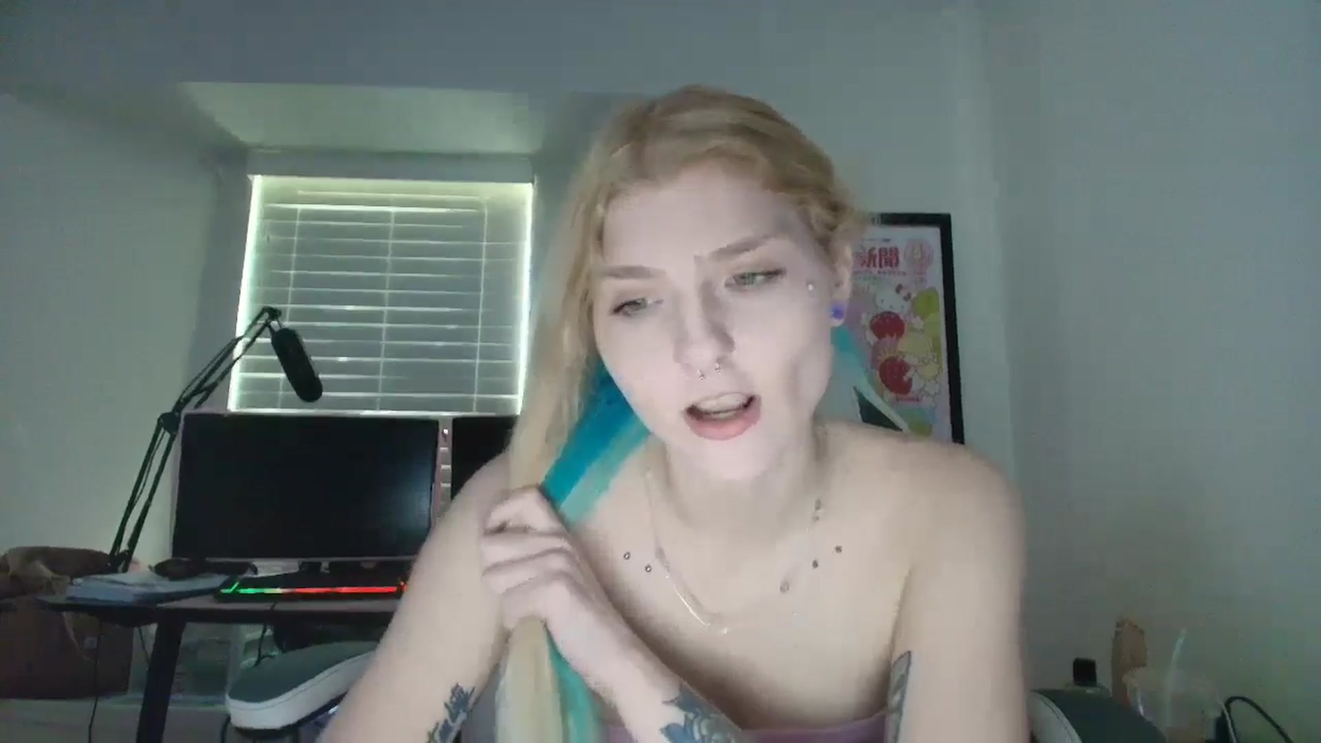 Gallery image thumbnail from DuckChan0's myfreecams stream on, 05/29/2025, 14:41 image 2 of 20
