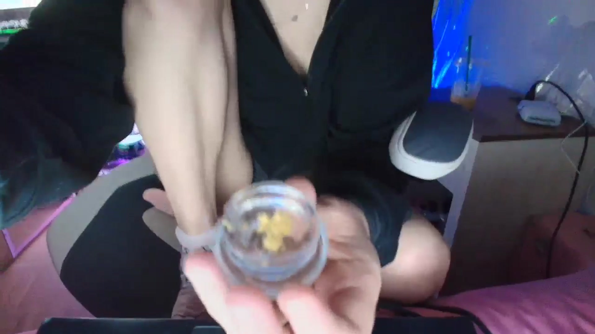 Gallery image thumbnail from DuckChan0's myfreecams stream on, 06/02/2025, 13:36 image 10 of 20