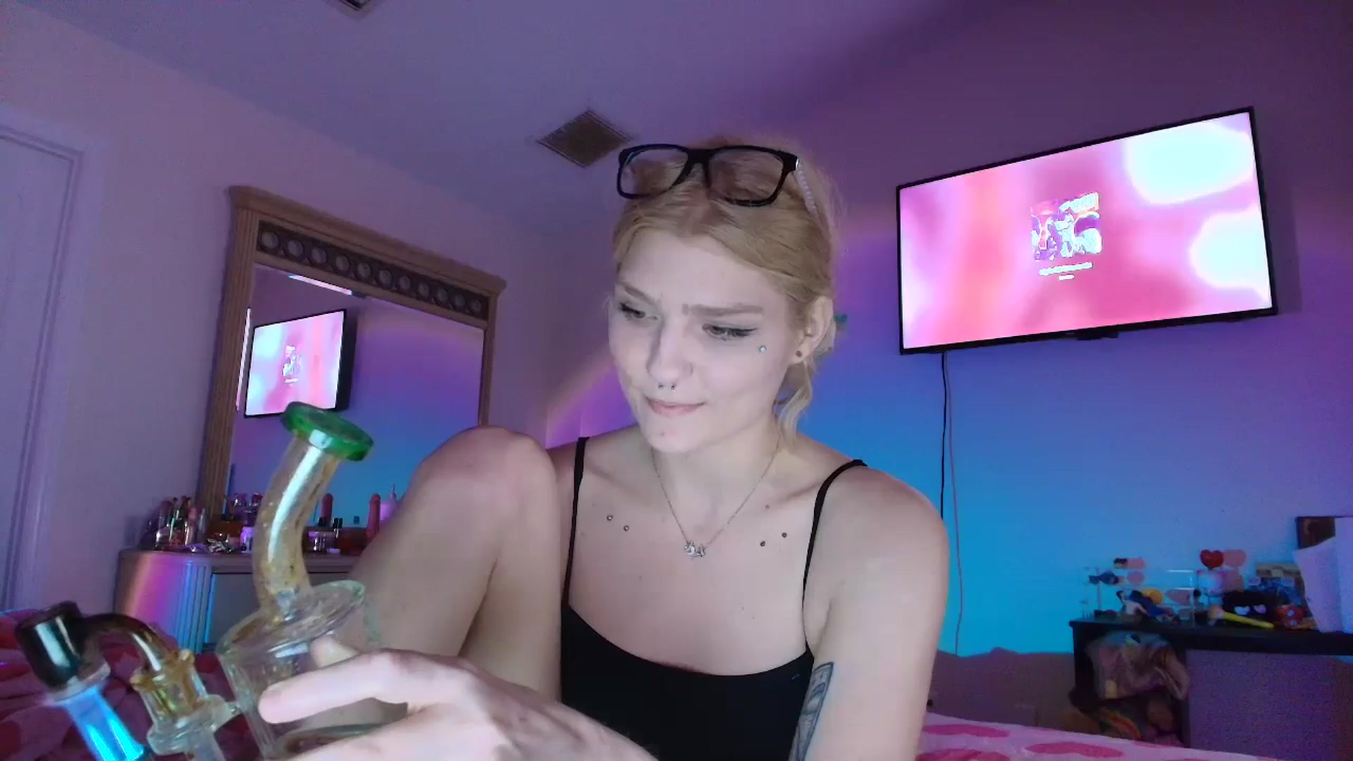 Gallery image thumbnail from DuckChan0's myfreecams stream on, 06/07/2025, 01:19 image 2 of 20