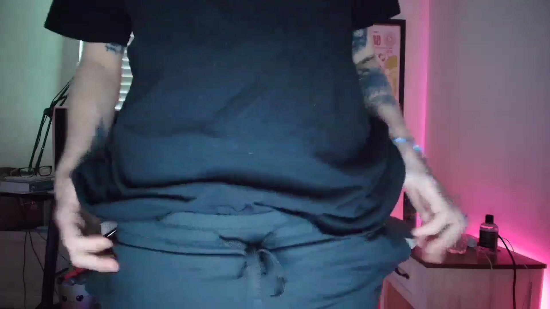 Gallery image thumbnail from DuckChan0's myfreecams stream on, 06/07/2025, 23:05 image 16 of 20