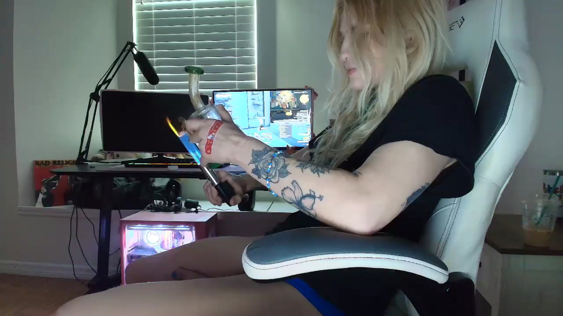 Gallery image thumbnail from DuckChan0's myfreecams stream on, 06/09/2025, 14:49 image 8 of 20