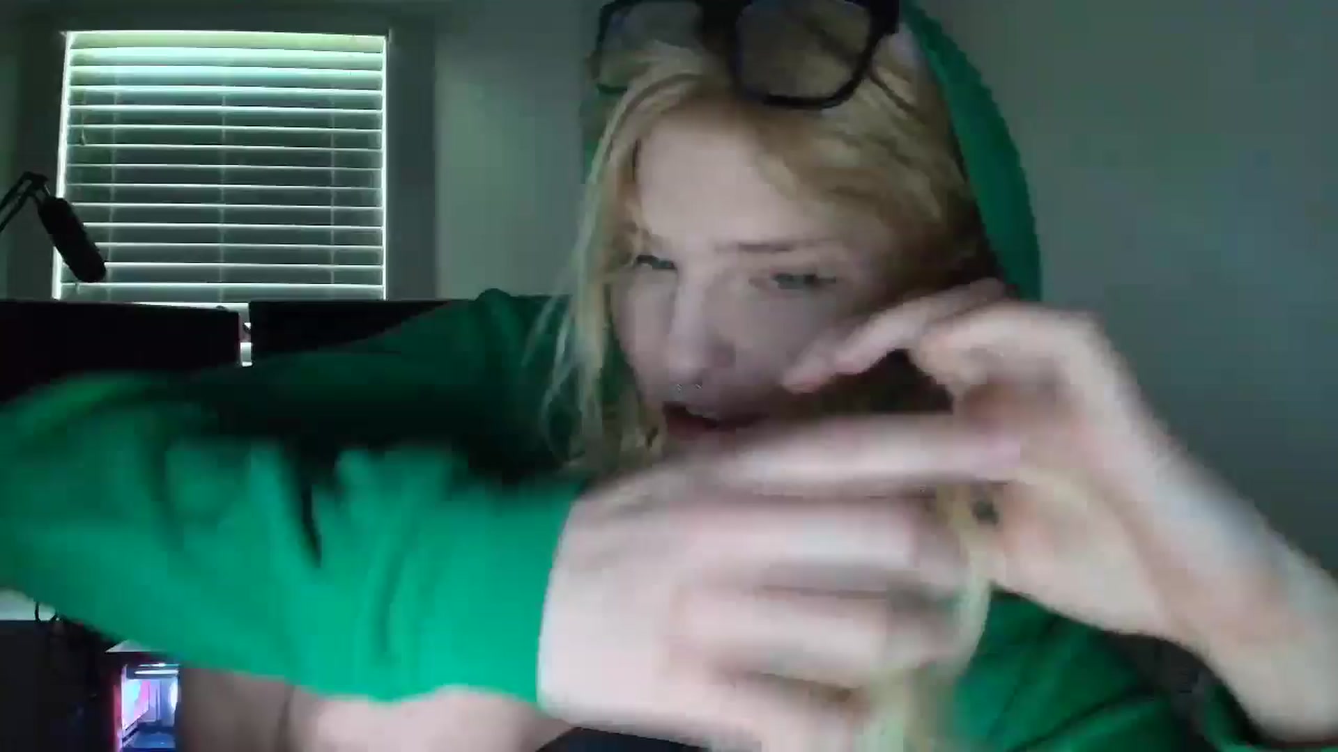 Gallery image thumbnail from DuckChan0's myfreecams stream on, 06/12/2025, 14:54 image 1 of 20