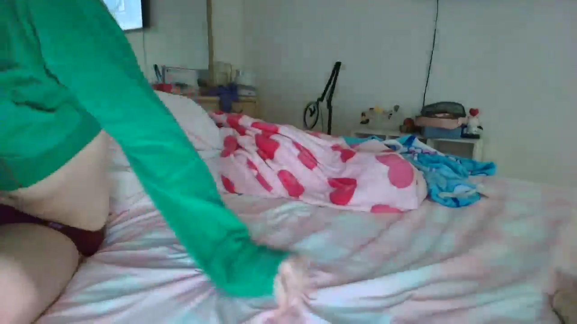 Gallery image thumbnail from DuckChan0's myfreecams stream on, 06/12/2025, 15:43 image 13 of 20