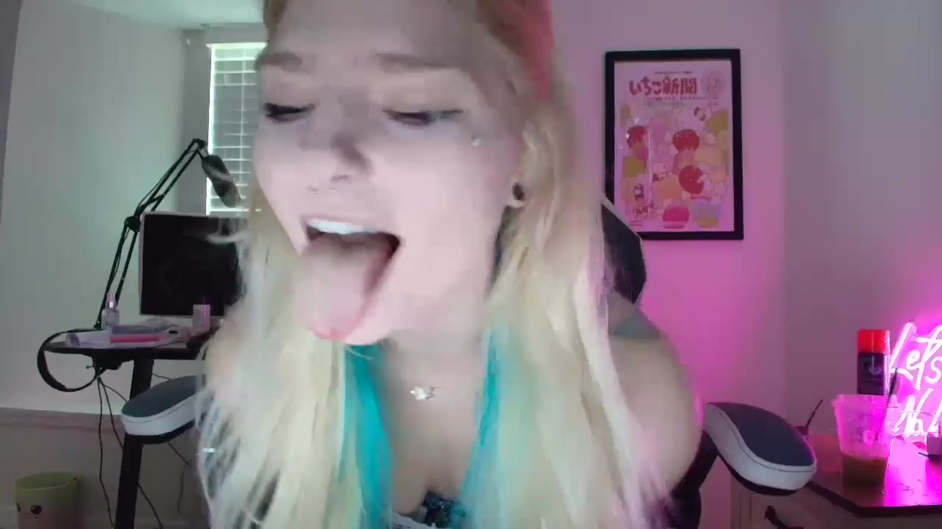 Gallery image thumbnail from DuckChan0's myfreecams stream on, 06/14/2025, 16:18 image 1 of 20