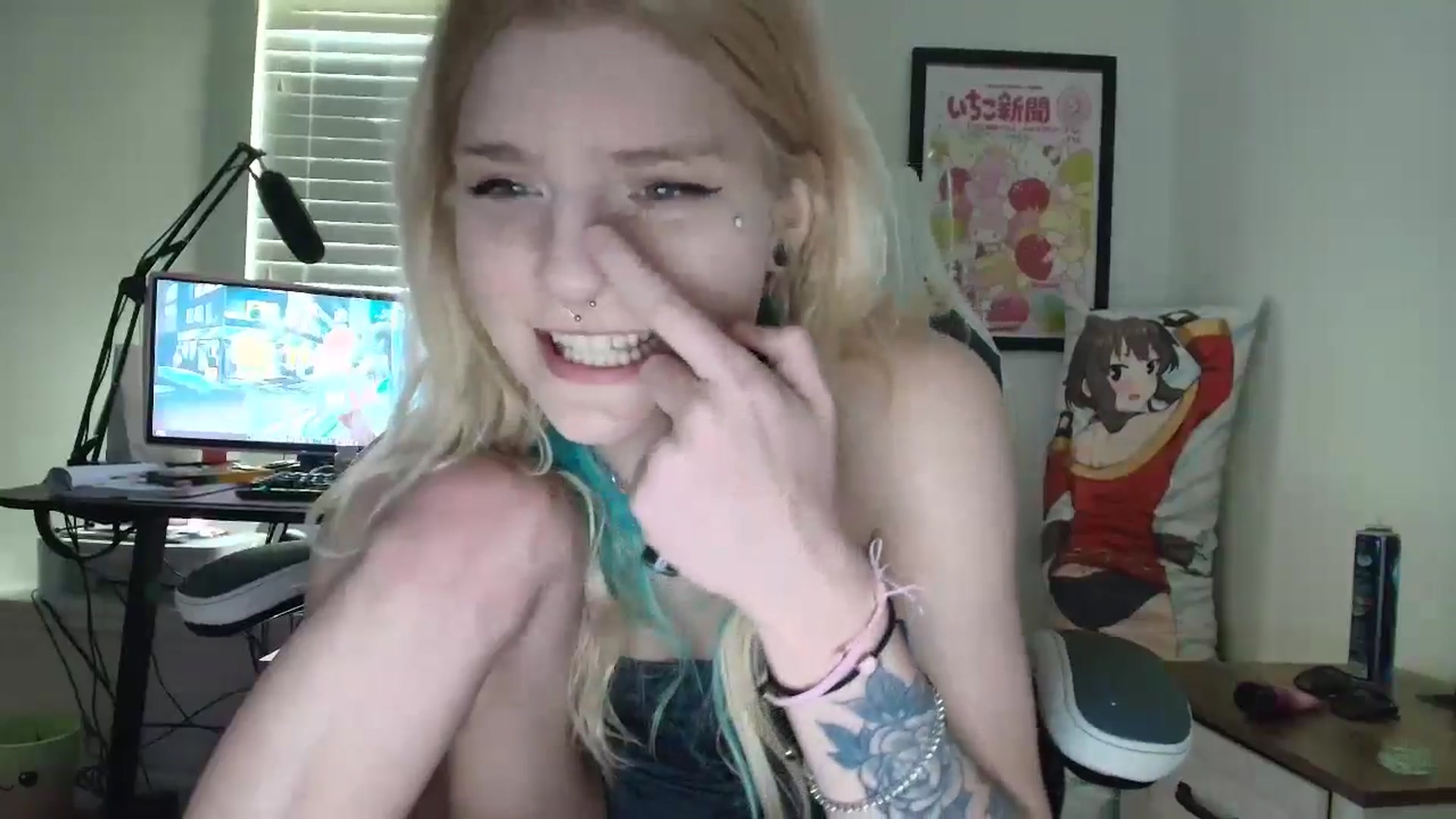 Gallery image thumbnail from DuckChan0's myfreecams stream on, 06/24/2025, 13:49 image 20 of 20