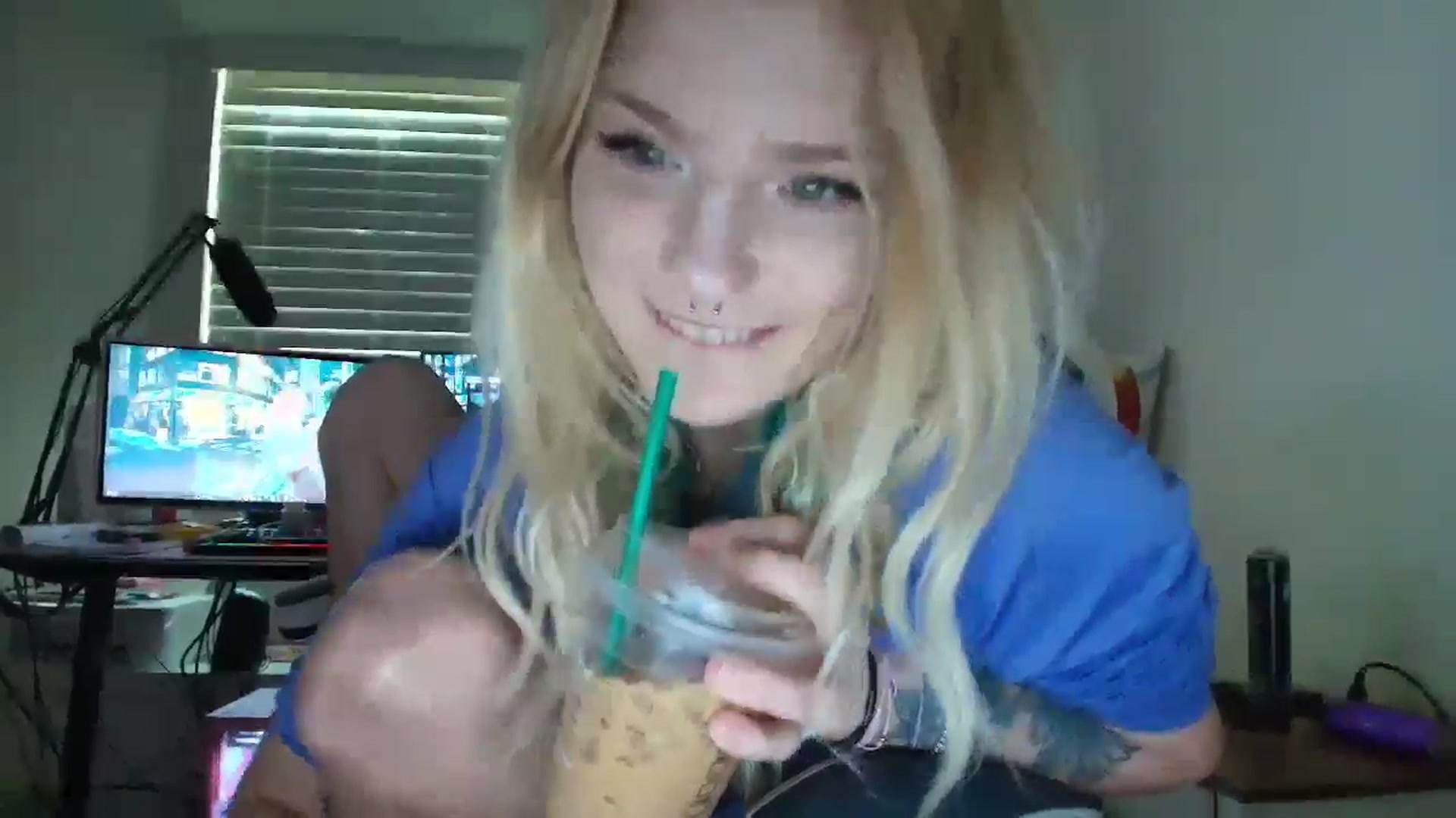 Gallery image thumbnail from DuckChan0's myfreecams stream on, 06/24/2025, 13:49 image 2 of 20