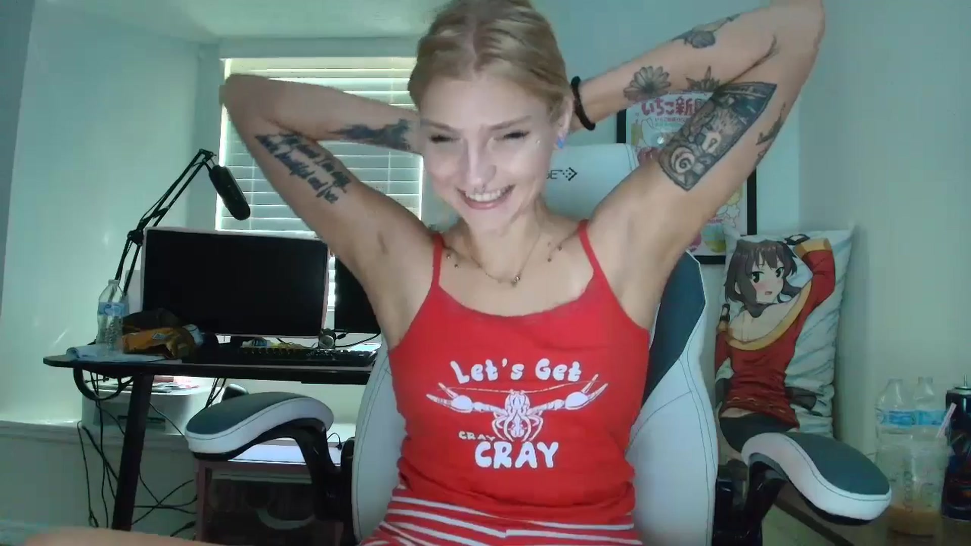 Gallery image thumbnail from DuckChan0's myfreecams stream on, 06/26/2025, 14:30 image 19 of 20