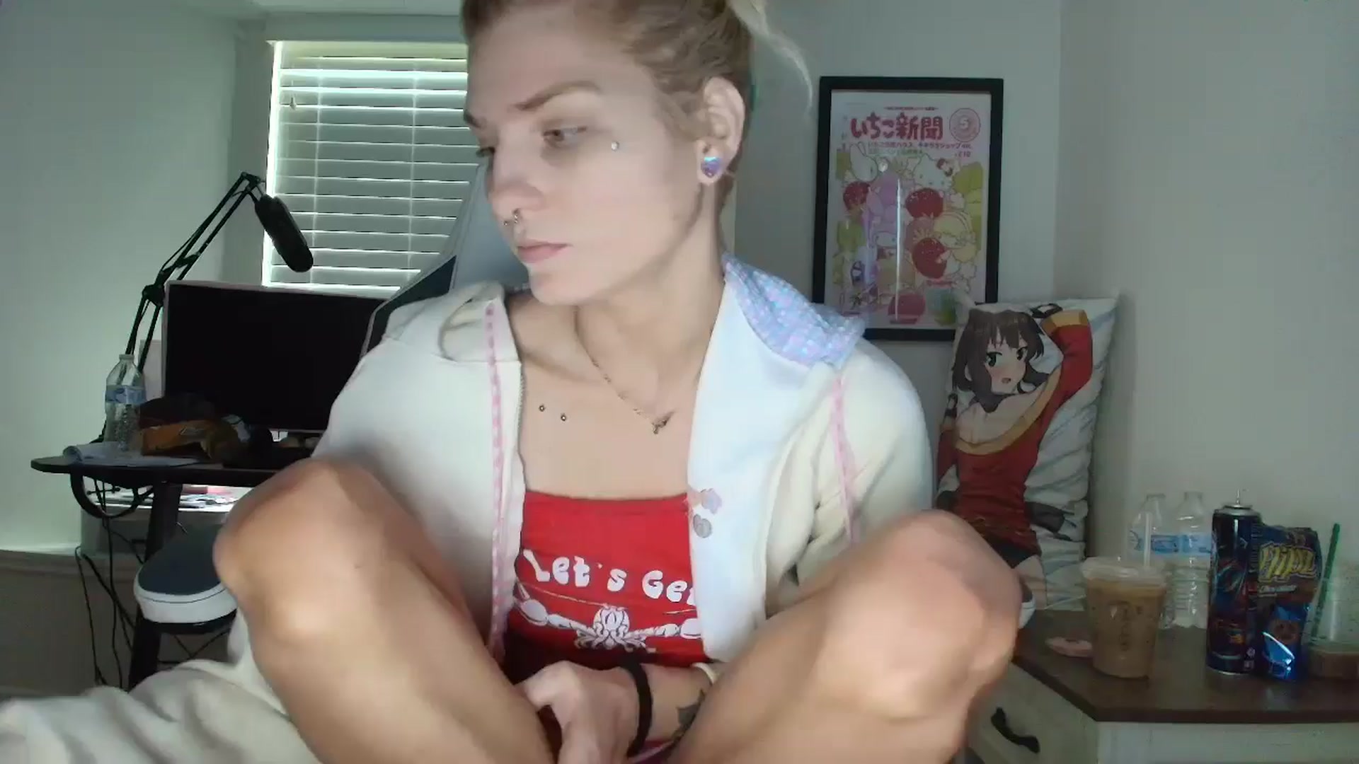 Gallery image thumbnail from DuckChan0's myfreecams stream on, 06/26/2025, 14:30 image 1 of 20