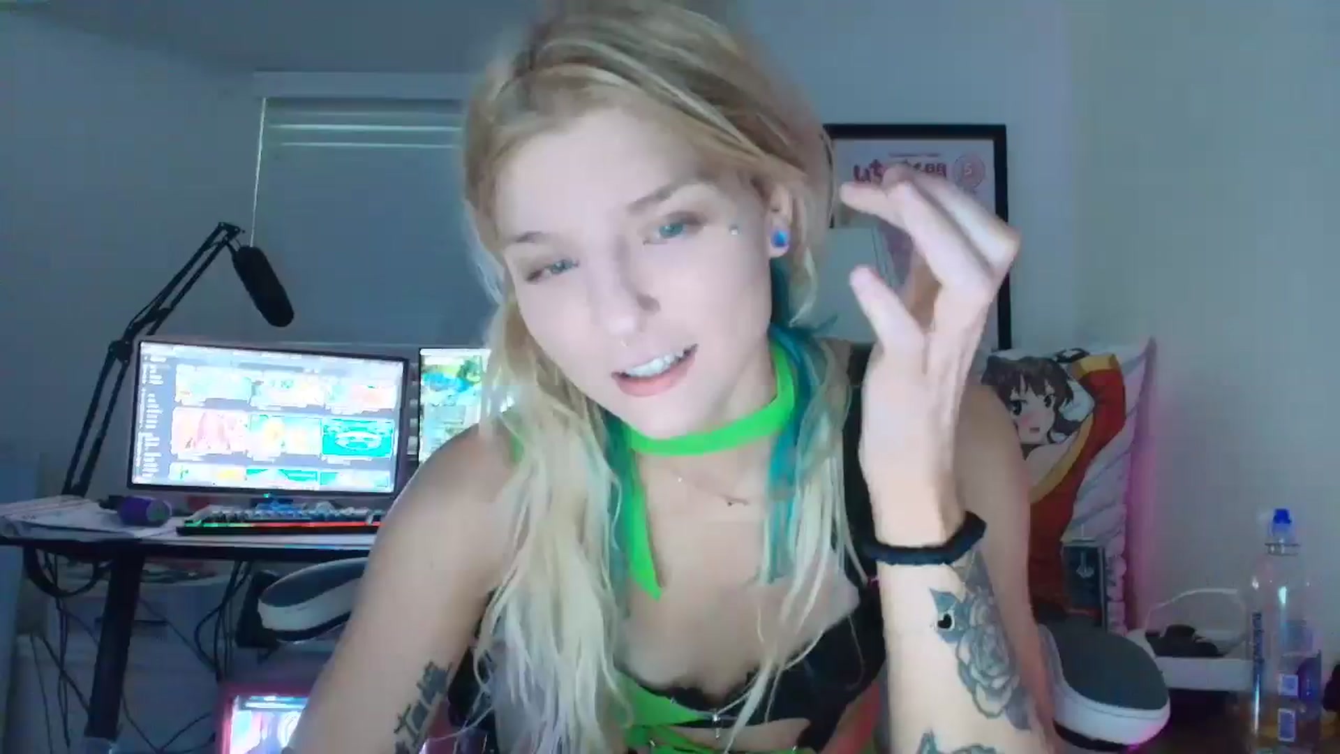 Gallery image thumbnail from DuckChan0's myfreecams stream on, 06/28/2025, 24:05 image 1 of 20