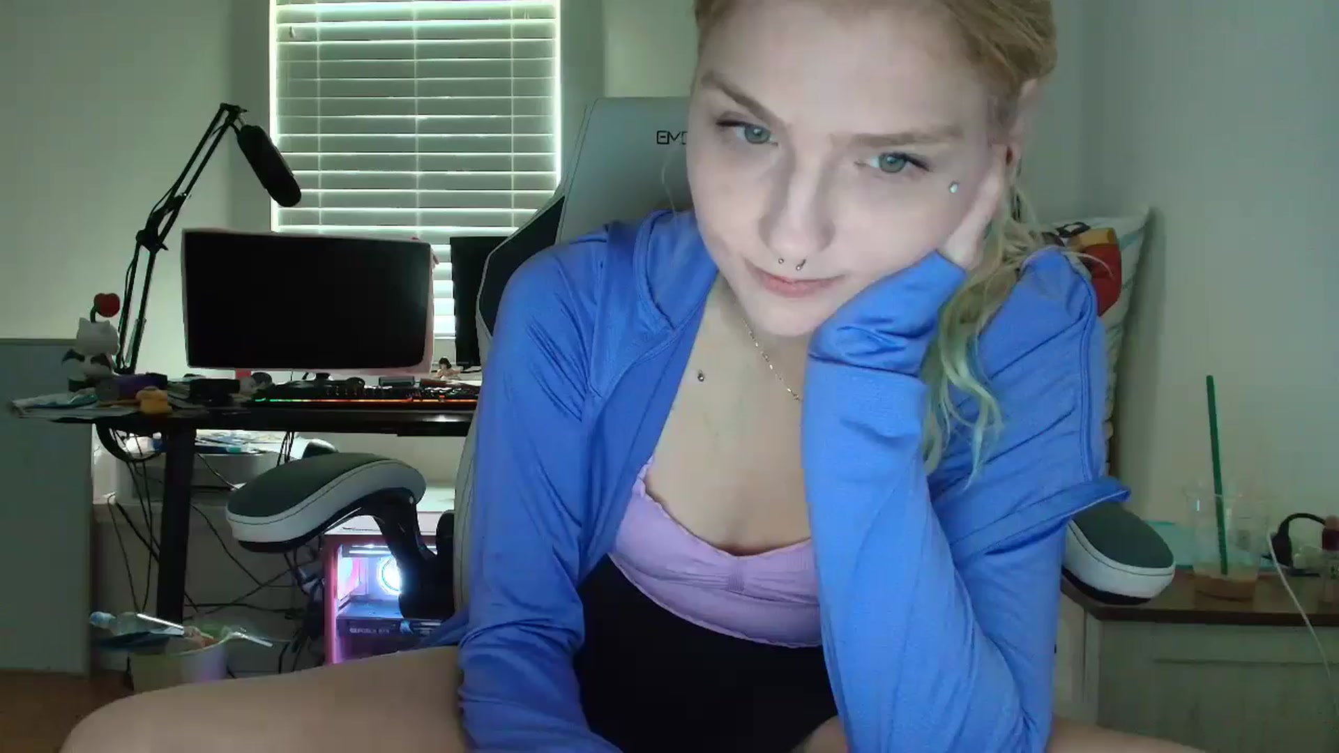 Gallery image thumbnail from DuckChan0's myfreecams stream on, 07/02/2025, 14:34 image 1 of 20
