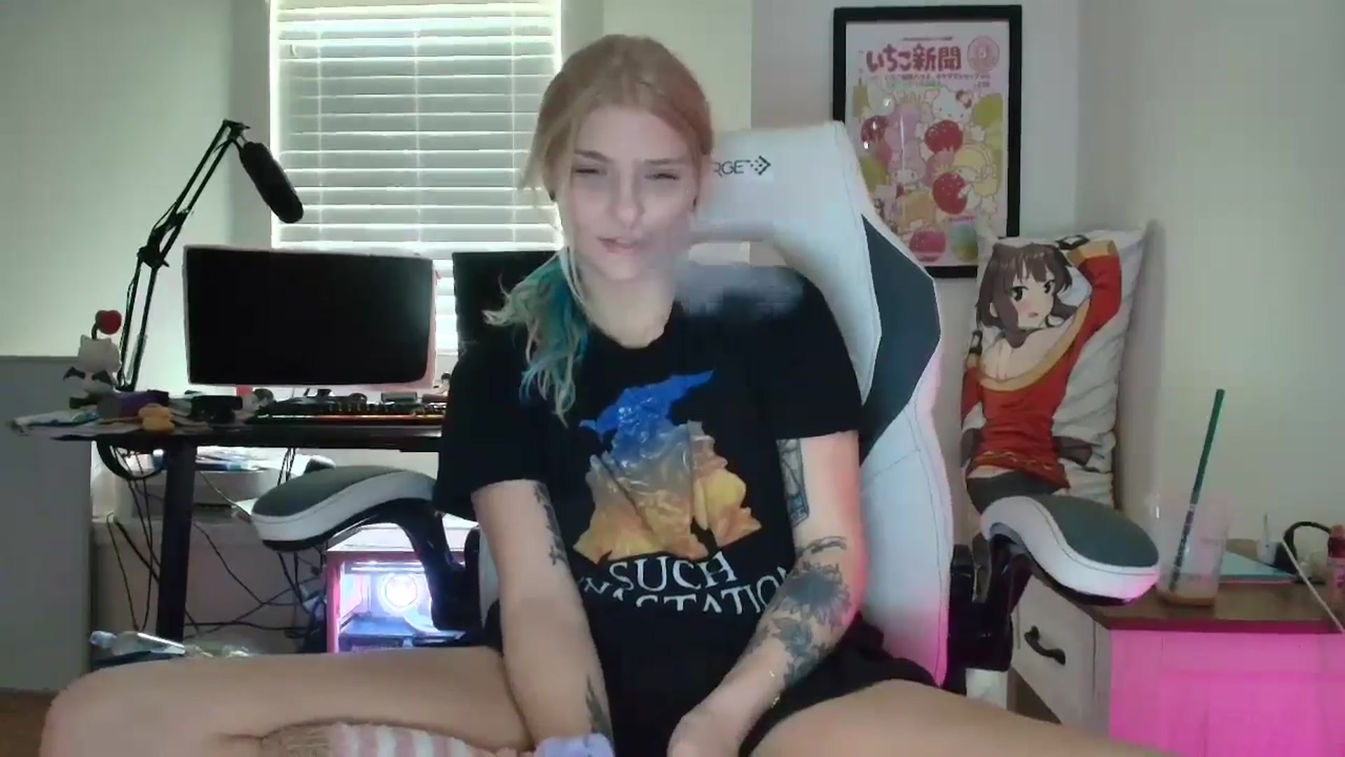 Gallery image thumbnail from DuckChan0's myfreecams stream on, 07/02/2025, 14:34 image 5 of 20