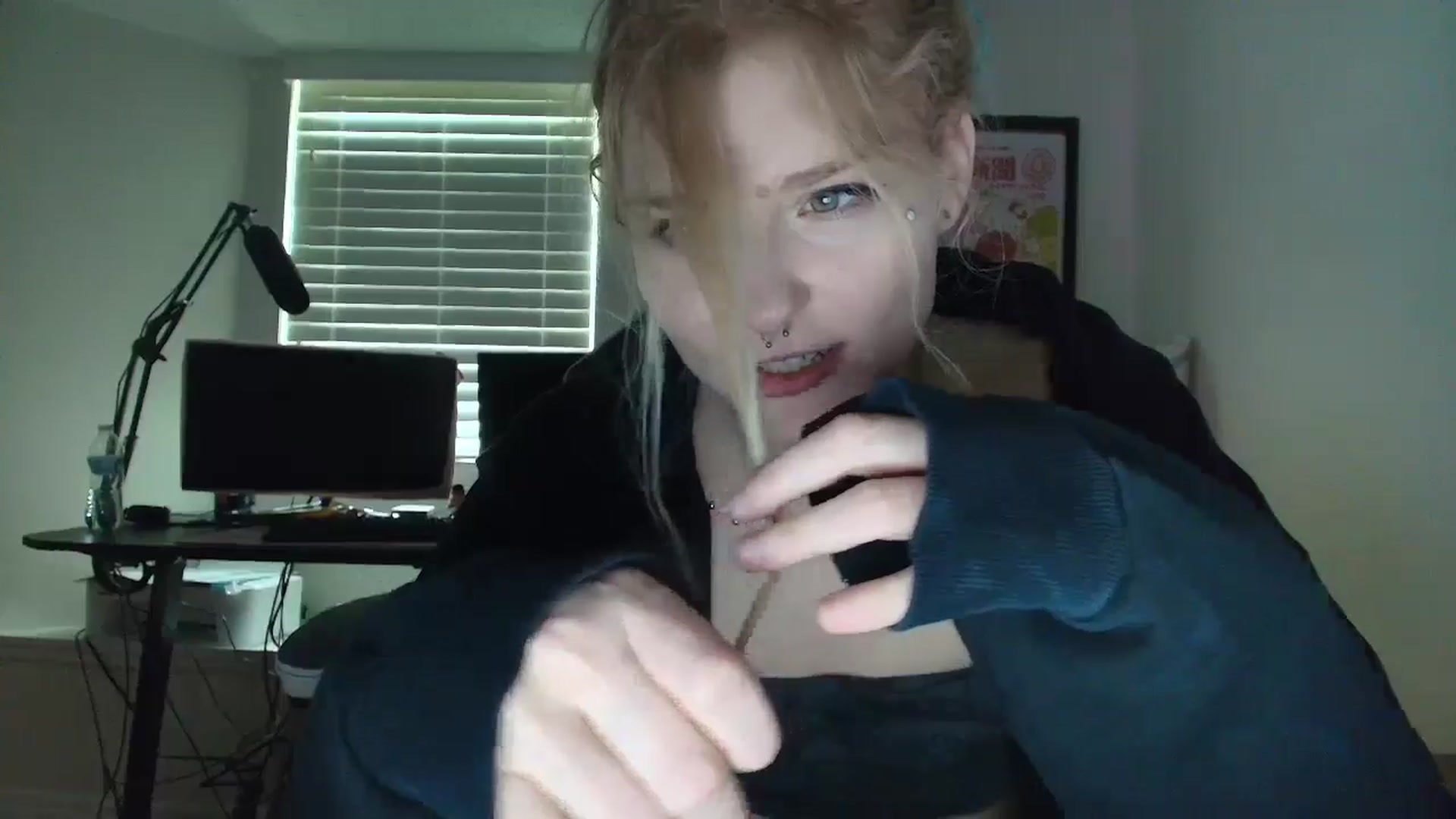Gallery image thumbnail from DuckChan0's myfreecams stream on, 07/07/2025, 15:46 image 8 of 20