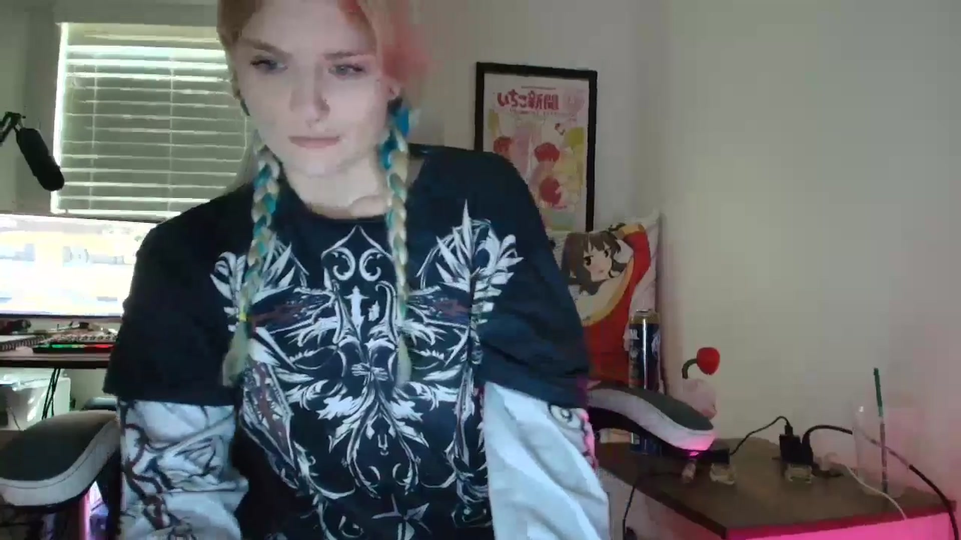 Gallery image thumbnail from DuckChan0's myfreecams stream on, 07/08/2025, 13:35 image 9 of 20