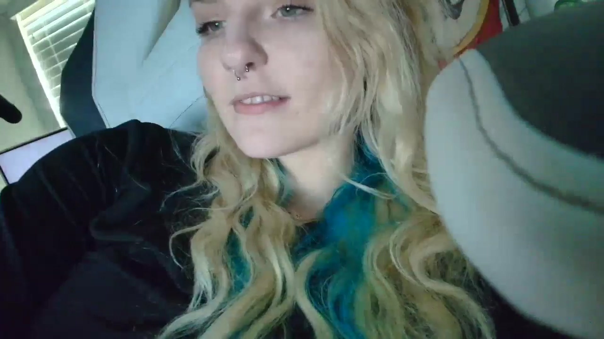 Gallery image thumbnail from DuckChan0's myfreecams stream on, 07/09/2025, 13:45 image 20 of 20