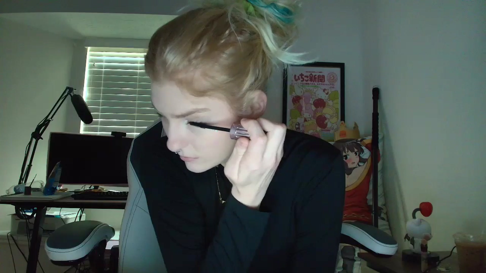 Gallery image thumbnail from DuckChan0's myfreecams stream on, 07/09/2025, 13:45 image 2 of 20