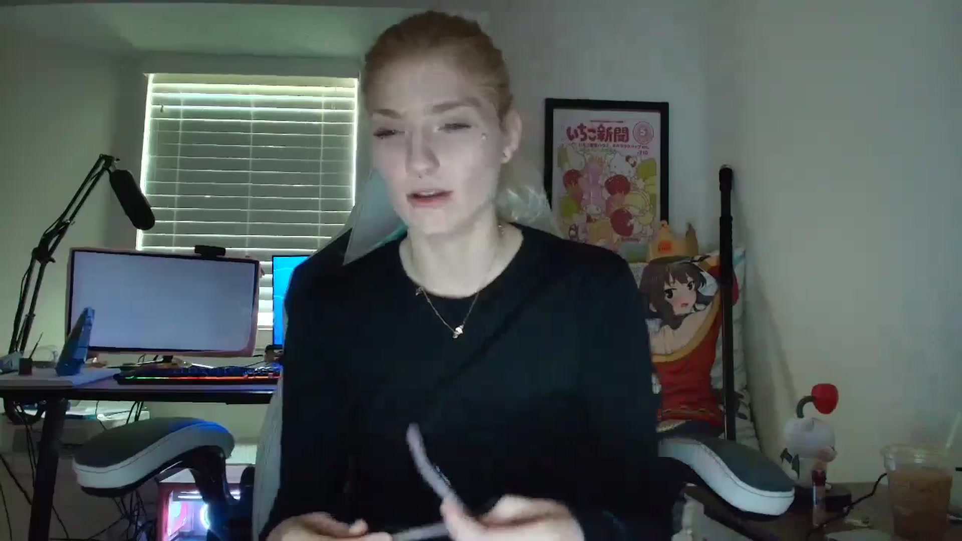Gallery image thumbnail from DuckChan0's myfreecams stream on, 07/09/2025, 13:45 image 4 of 20