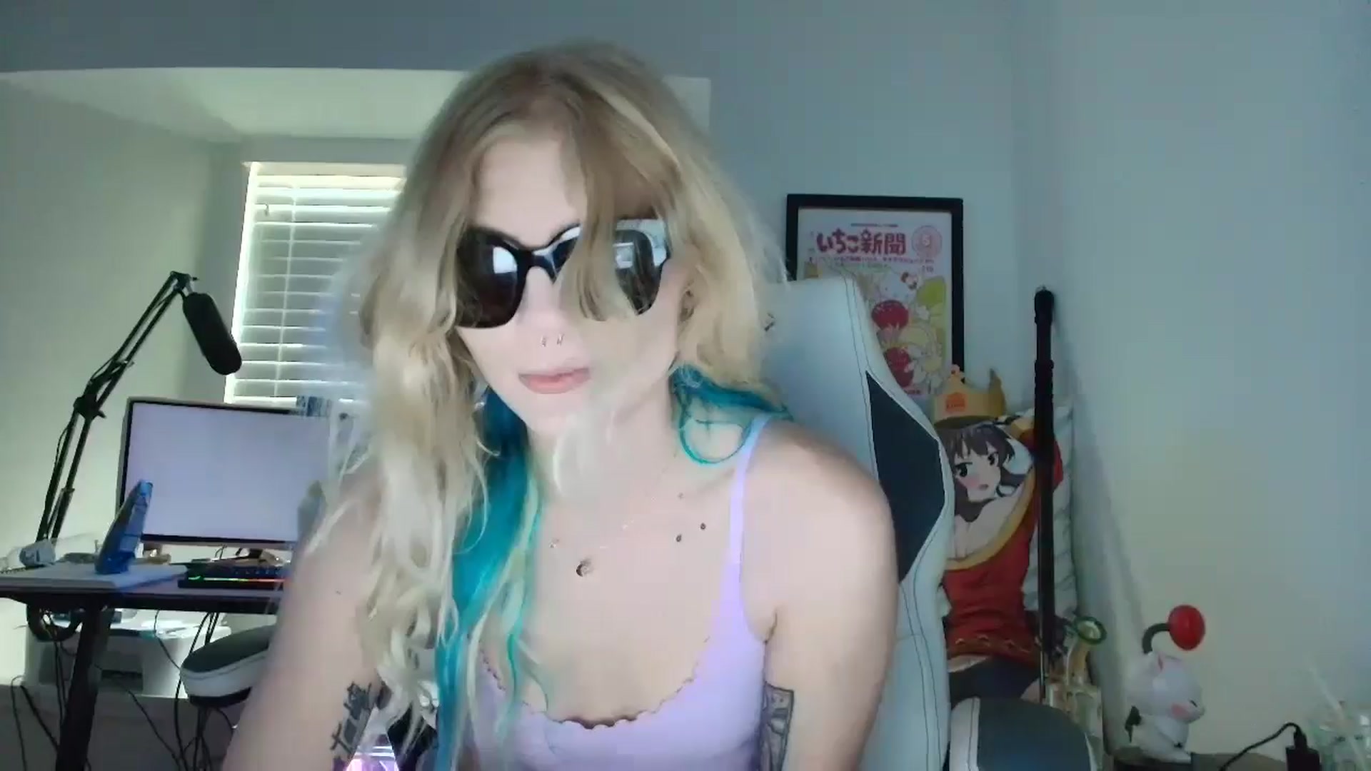 Gallery image thumbnail from DuckChan0's myfreecams stream on, 07/09/2025, 14:18 image 2 of 20
