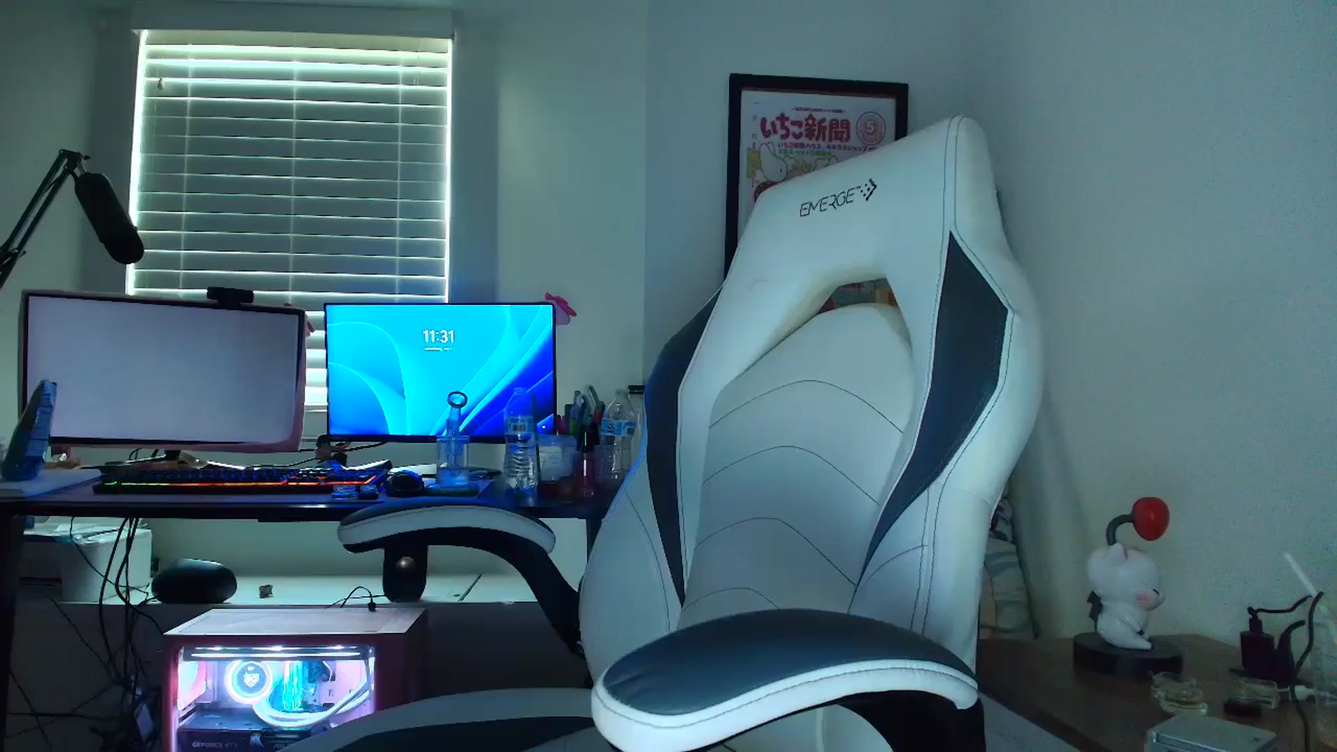 Gallery image thumbnail from DuckChan0's myfreecams stream on, 07/09/2025, 15:55 image 14 of 20