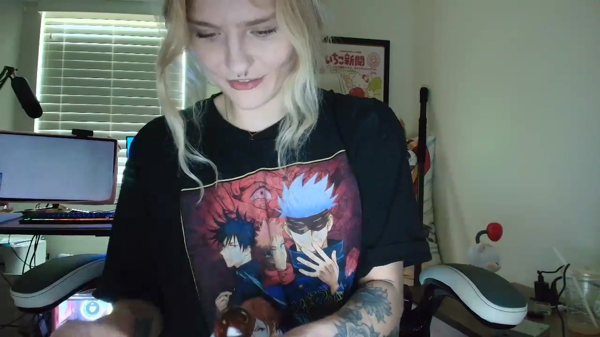 Gallery image thumbnail from DuckChan0's myfreecams stream on, 07/09/2025, 15:55 image 15 of 20