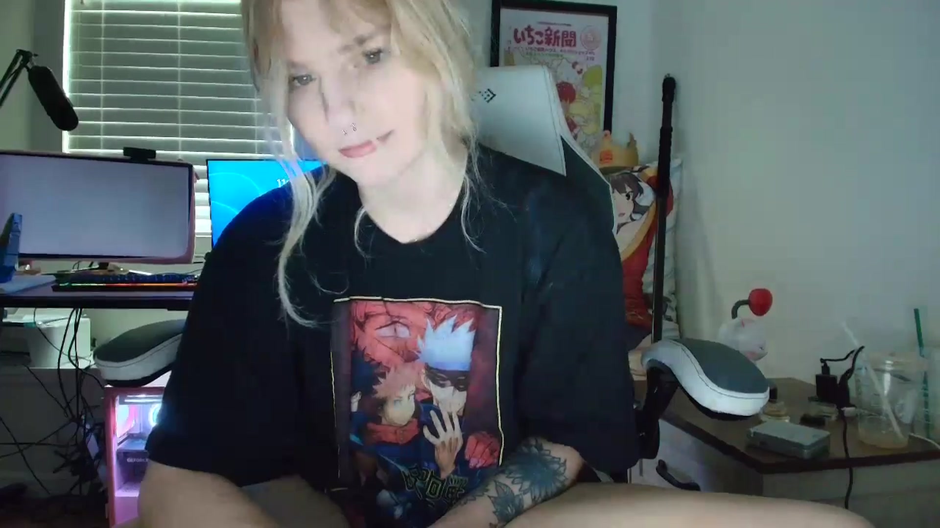 Gallery image thumbnail from DuckChan0's myfreecams stream on, 07/09/2025, 15:55 image 8 of 20