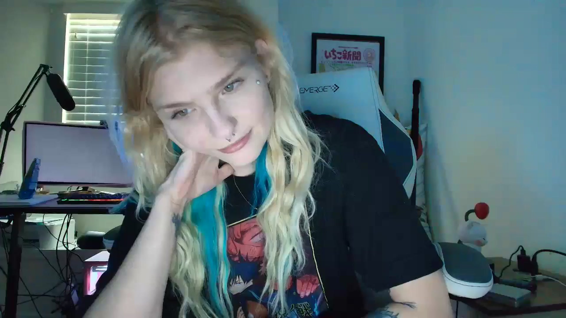 Gallery image thumbnail from DuckChan0's myfreecams stream on, 07/09/2025, 16:11 image 9 of 20