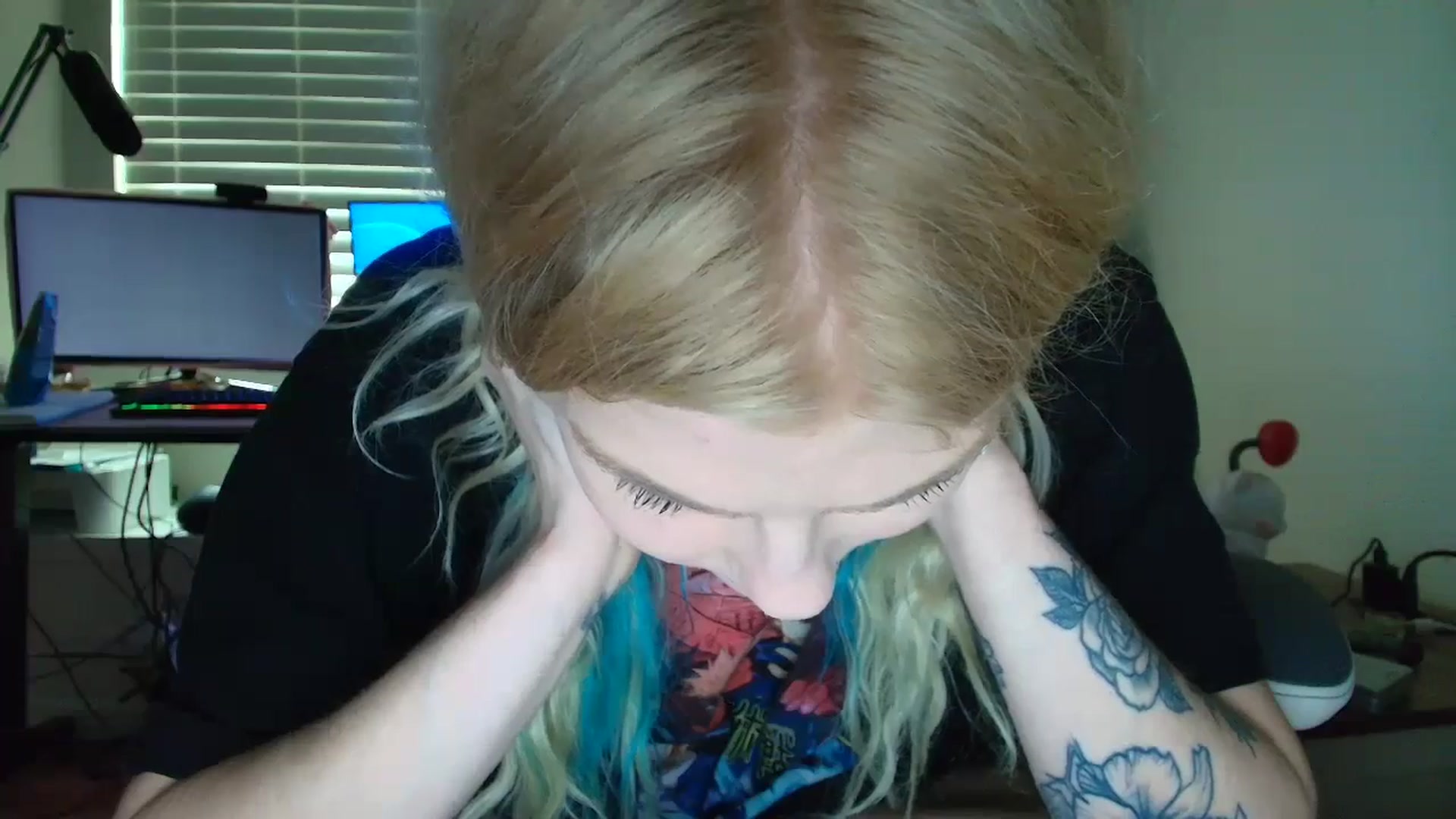 Gallery image thumbnail from DuckChan0's myfreecams stream on, 07/09/2025, 16:11 image 20 of 20