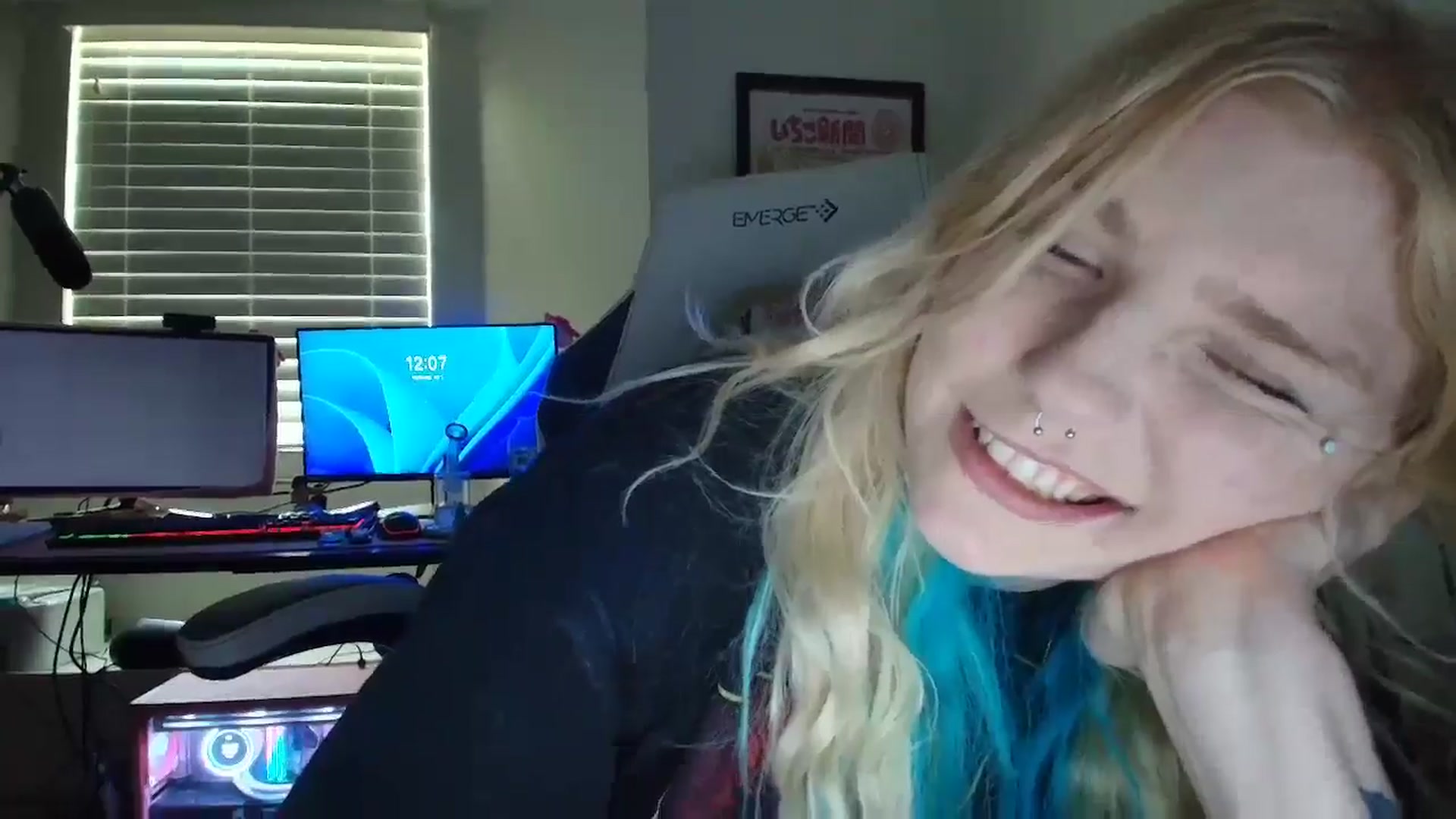 Gallery image thumbnail from DuckChan0's myfreecams stream on, 07/09/2025, 16:11 image 18 of 20