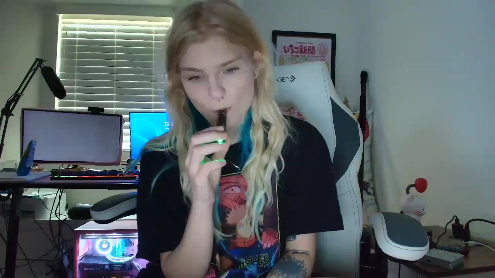 Gallery image thumbnail from DuckChan0's myfreecams stream on, 07/09/2025, 16:11 image 8 of 20