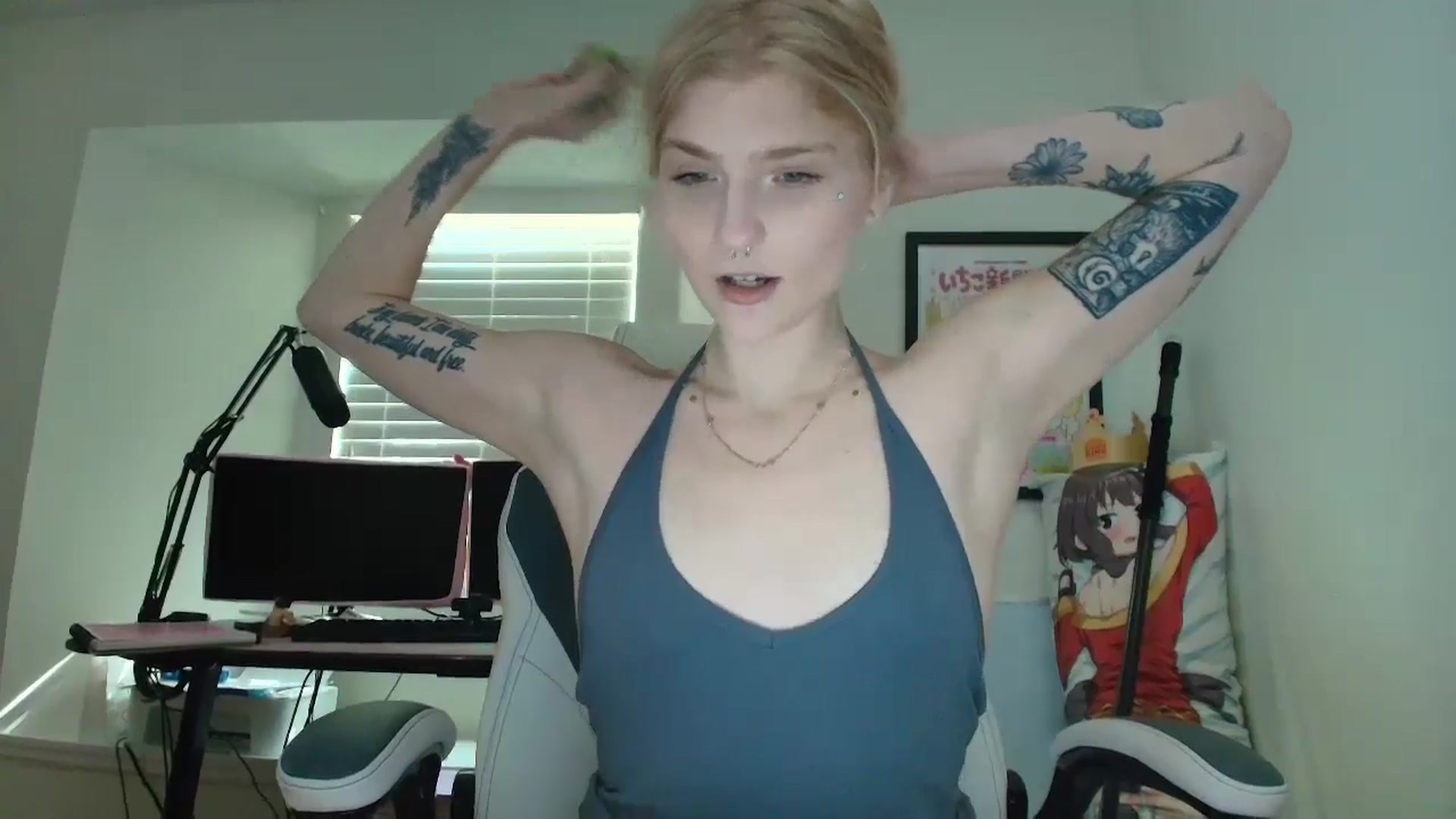Gallery image thumbnail from DuckChan0's myfreecams stream on, 07/10/2025, 15:03 image 9 of 20