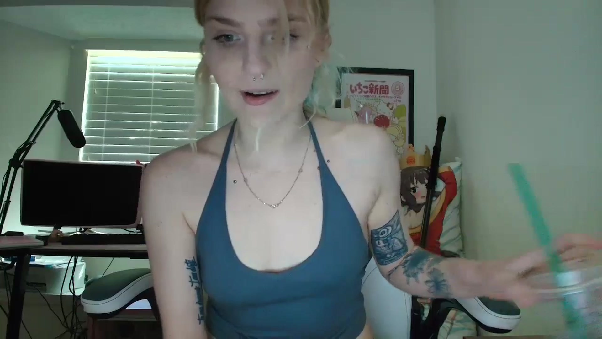 Gallery image thumbnail from DuckChan0's myfreecams stream on, 07/10/2025, 15:03 image 13 of 20