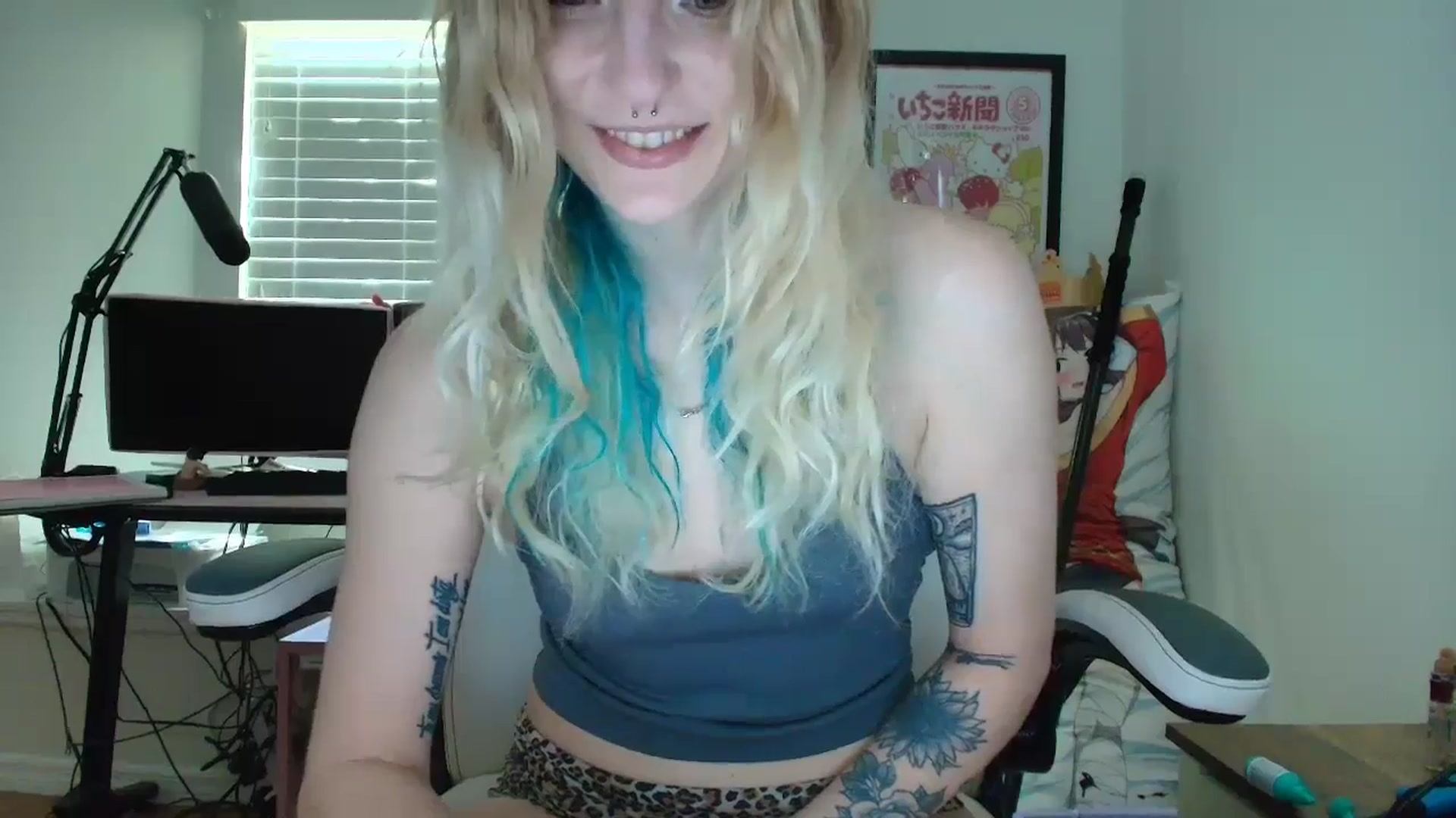 Gallery image thumbnail from DuckChan0's myfreecams stream on, 07/10/2025, 15:03 image 7 of 20