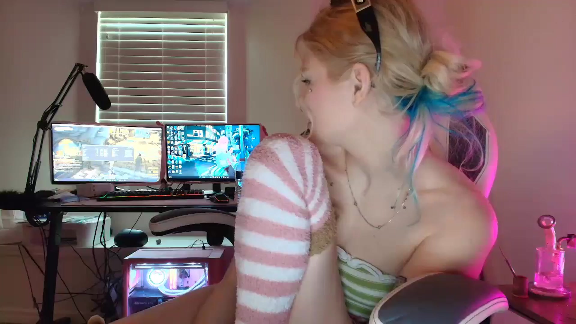 Gallery image thumbnail from DuckChan0's myfreecams stream on, 07/11/2025, 16:53 image 3 of 20