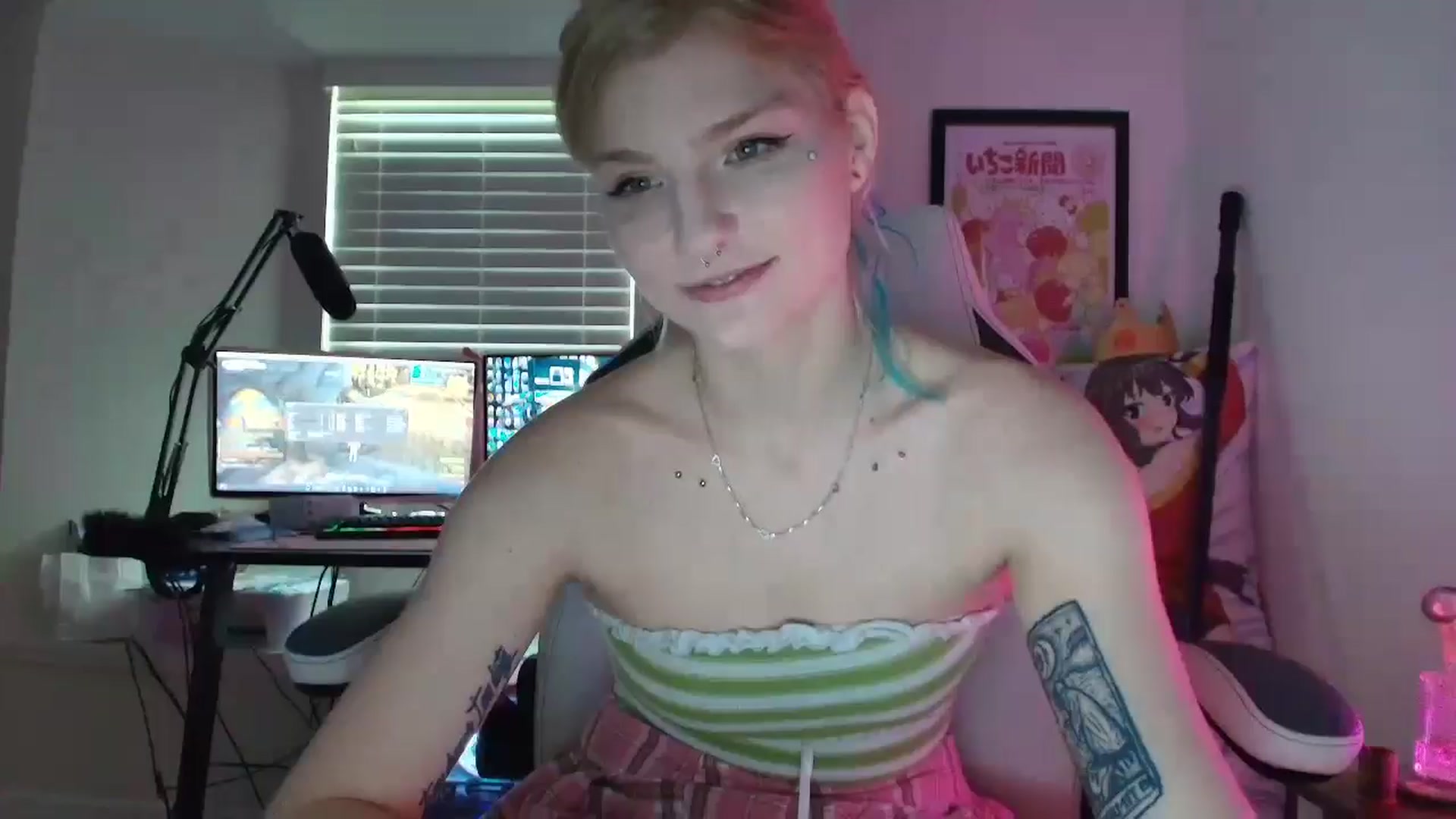 Gallery image thumbnail from DuckChan0's myfreecams stream on, 07/11/2025, 16:53 image 1 of 20
