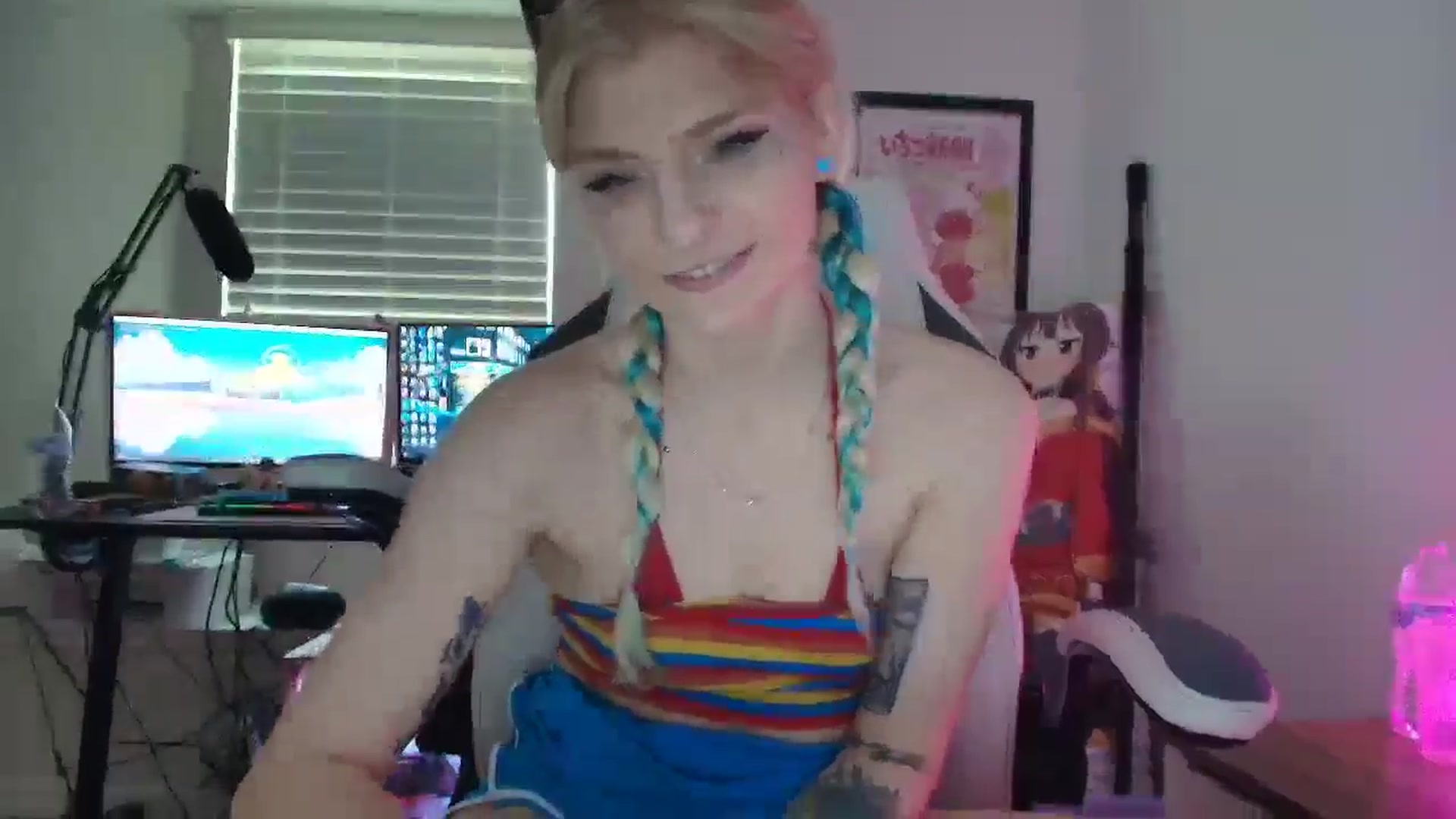 Gallery image thumbnail from DuckChan0's myfreecams stream on, 07/12/2025, 16:23 image 20 of 20