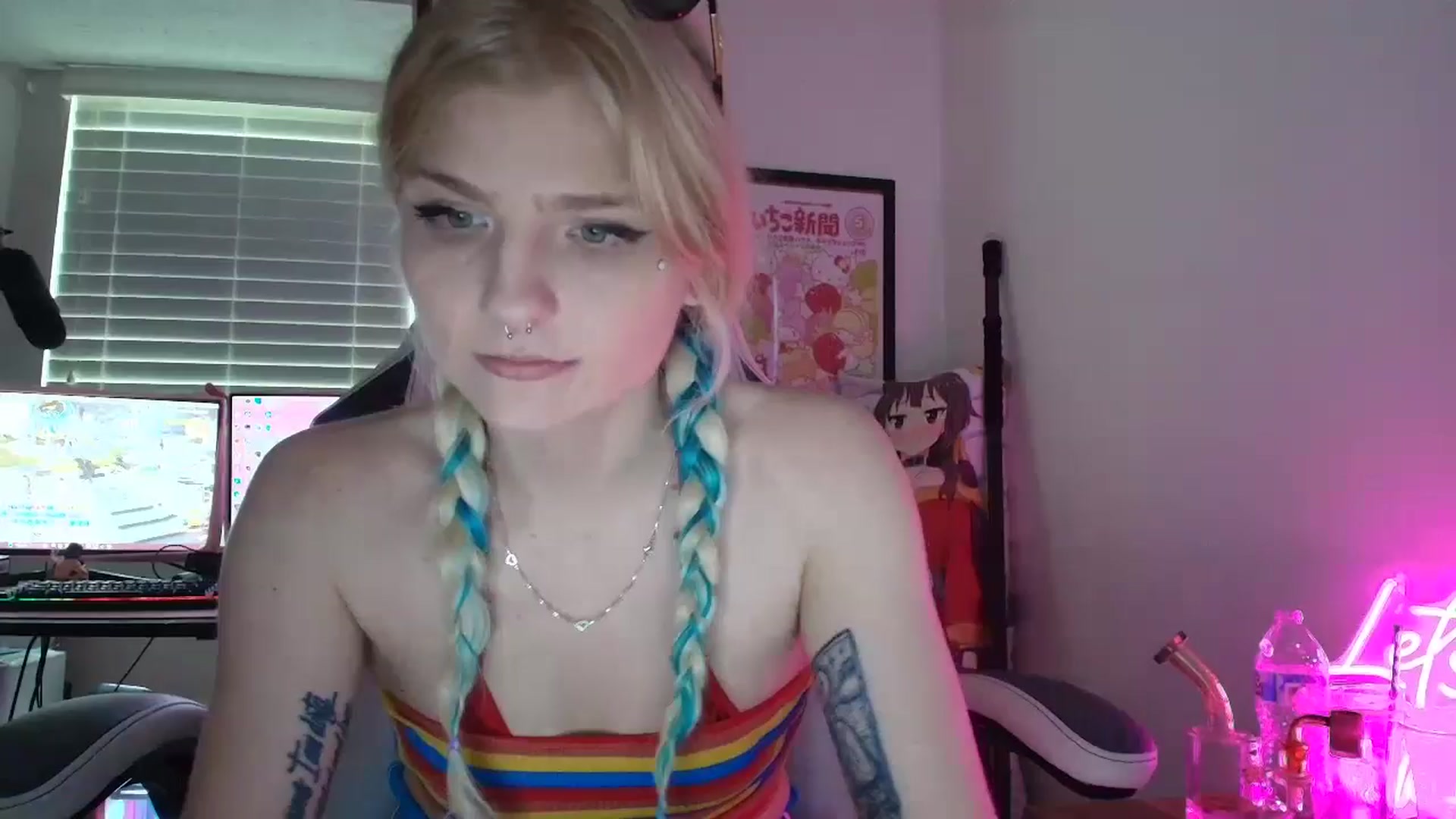Gallery image thumbnail from DuckChan0's myfreecams stream on, 07/12/2025, 18:18 image 19 of 20