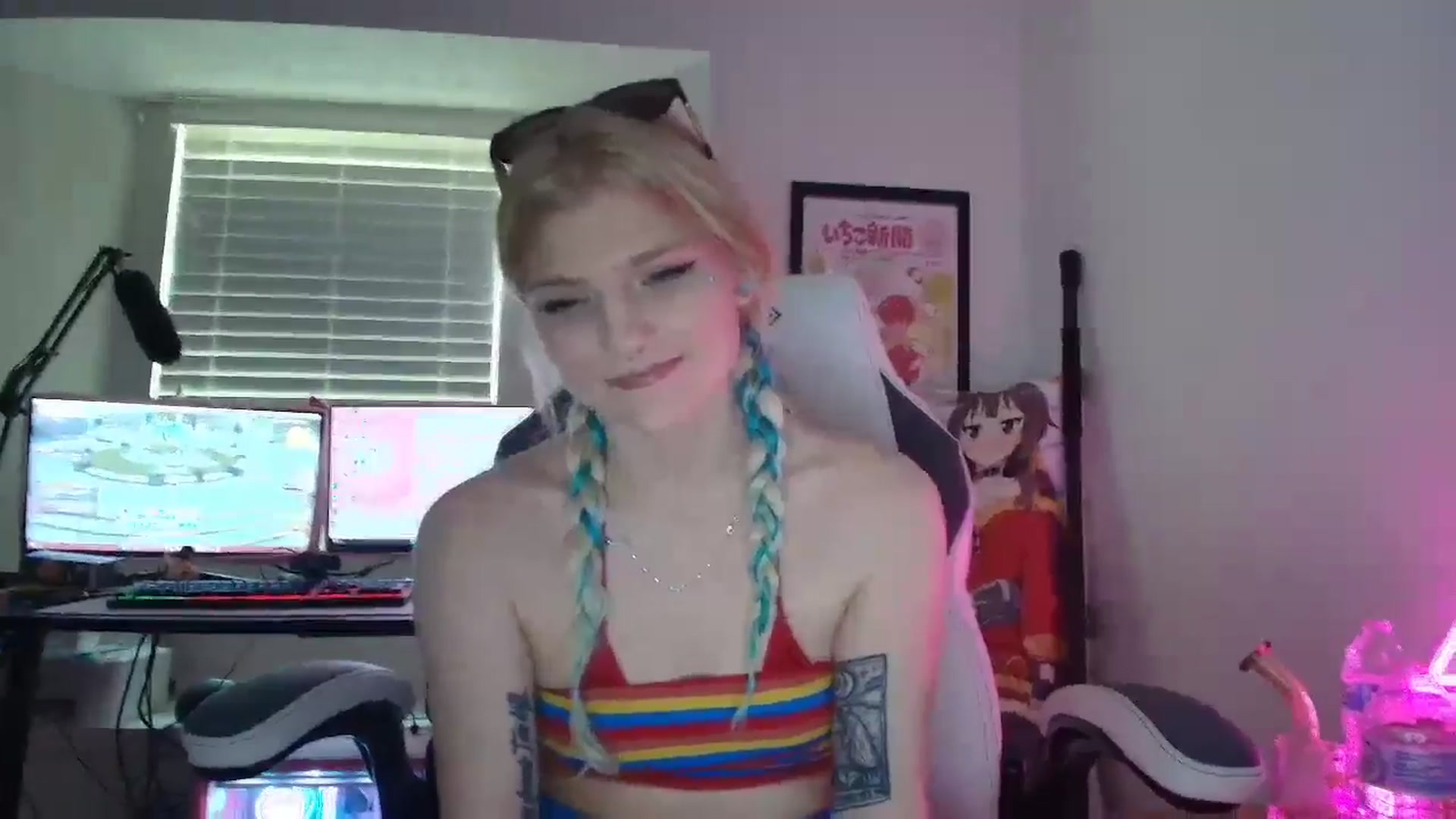 Gallery image thumbnail from DuckChan0's myfreecams stream on, 07/12/2025, 18:18 image 7 of 20