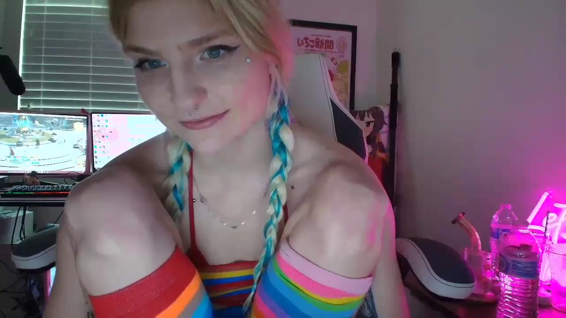 Gallery image thumbnail from DuckChan0's myfreecams stream on, 07/12/2025, 18:18 image 10 of 20