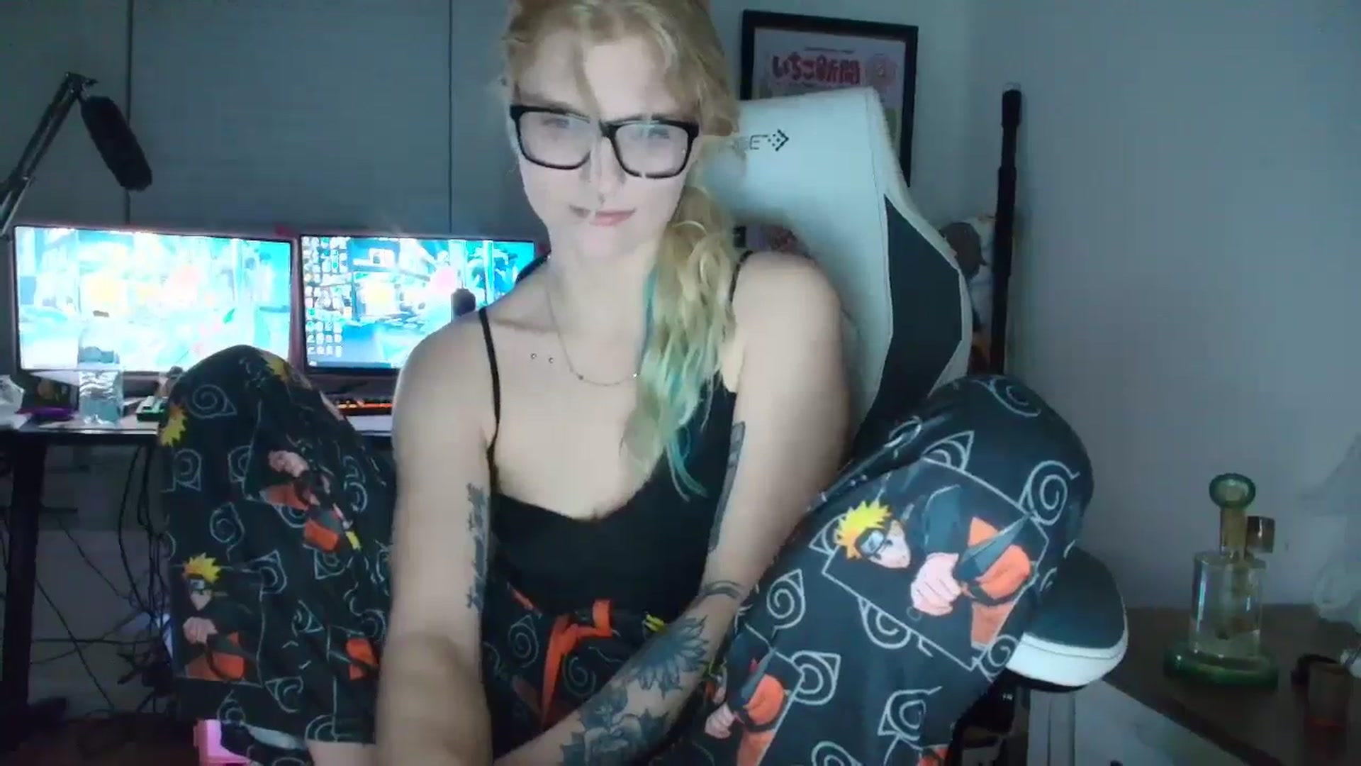 Gallery image thumbnail from DuckChan0's myfreecams stream on, 07/14/2025, 01:05 image 20 of 20