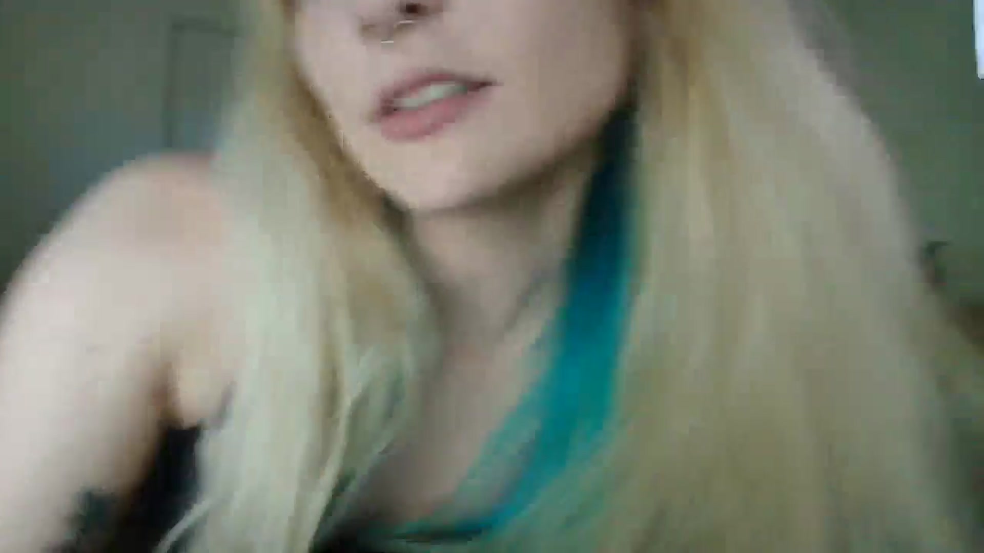 Gallery image thumbnail from DuckChan0's myfreecams stream on, 07/20/2025, 19:49 image 18 of 20