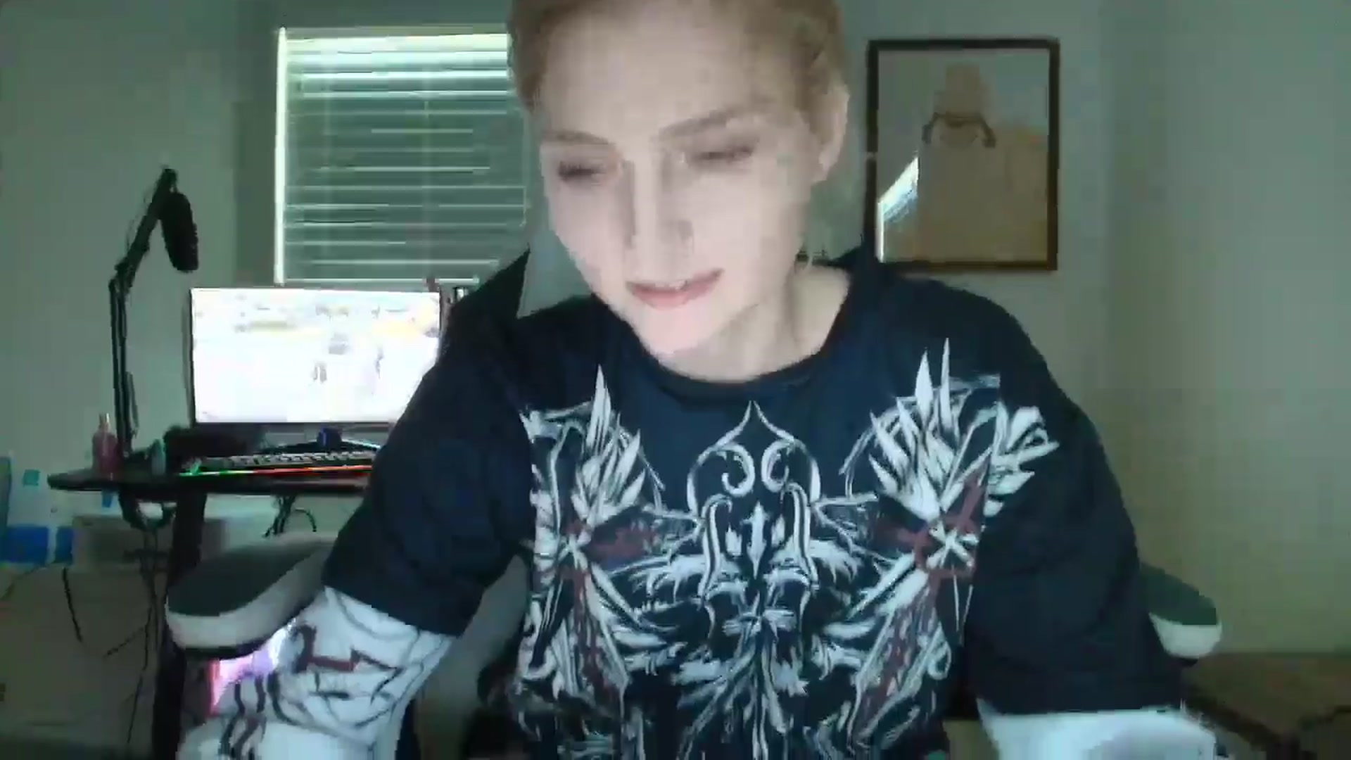 Gallery image thumbnail from DuckChan0's myfreecams stream on, 07/21/2025, 21:44 image 16 of 20