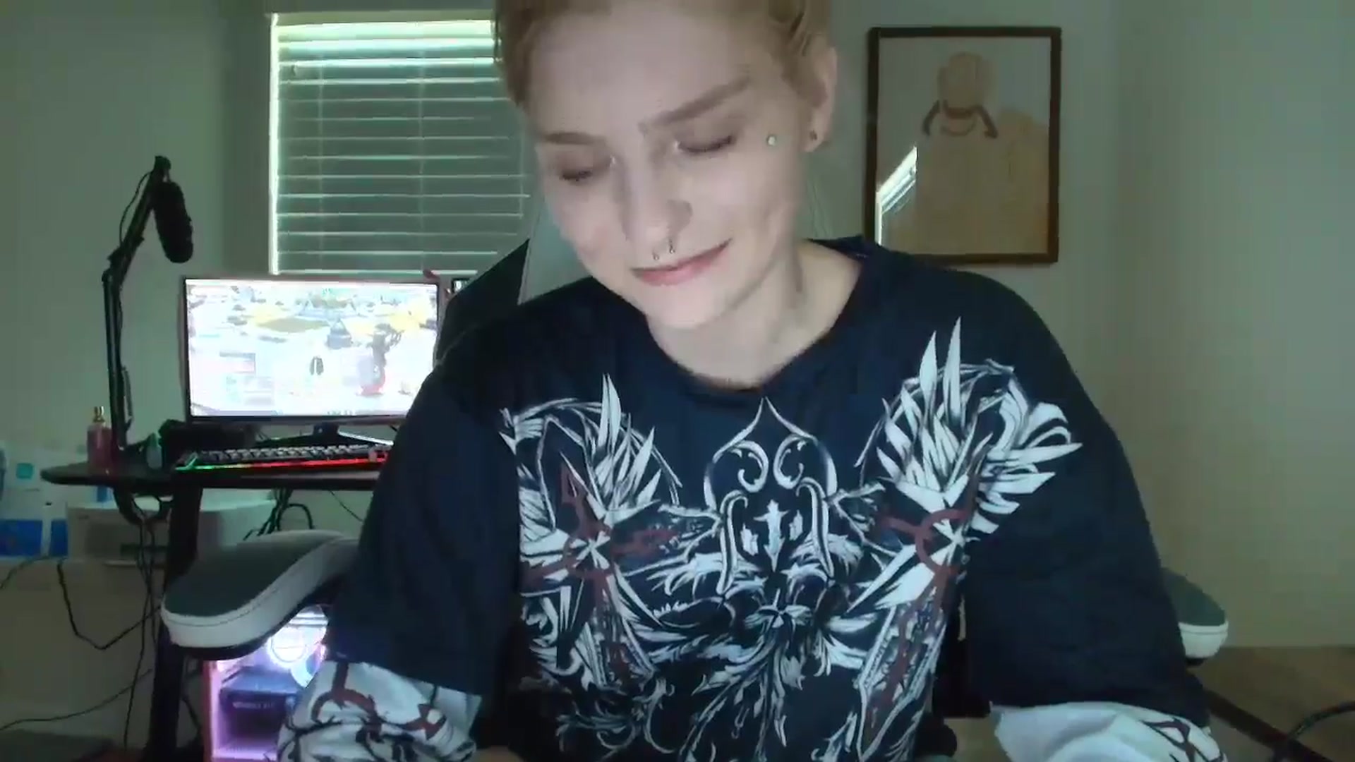 Gallery image thumbnail from DuckChan0's myfreecams stream on, 07/21/2025, 21:44 image 14 of 20