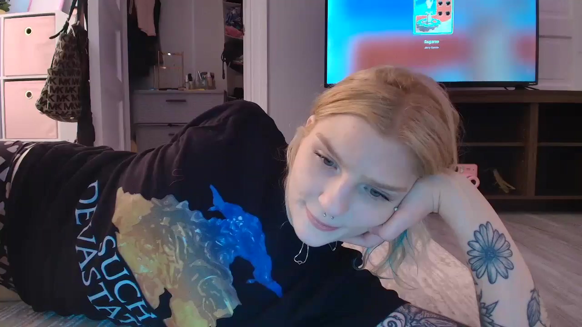 Gallery image thumbnail from DuckChan0's myfreecams stream on, 08/05/2025, 17:35 image 1 of 20