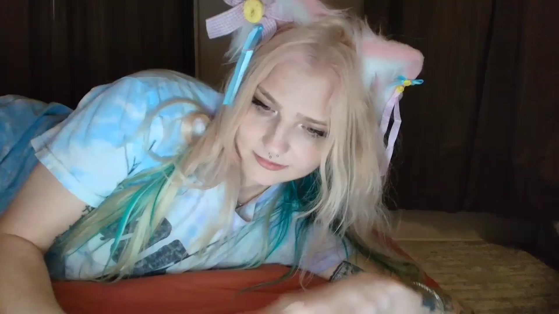 Gallery image thumbnail from DuckChan0's myfreecams stream on, 08/14/2025, 02:47 image 1 of 20