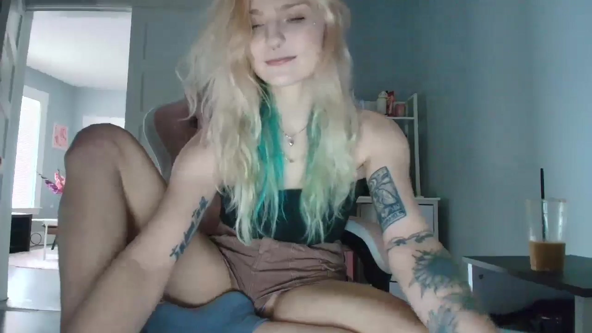 Gallery image thumbnail from DuckChan0's myfreecams stream on, 08/20/2025, 16:51 image 4 of 20