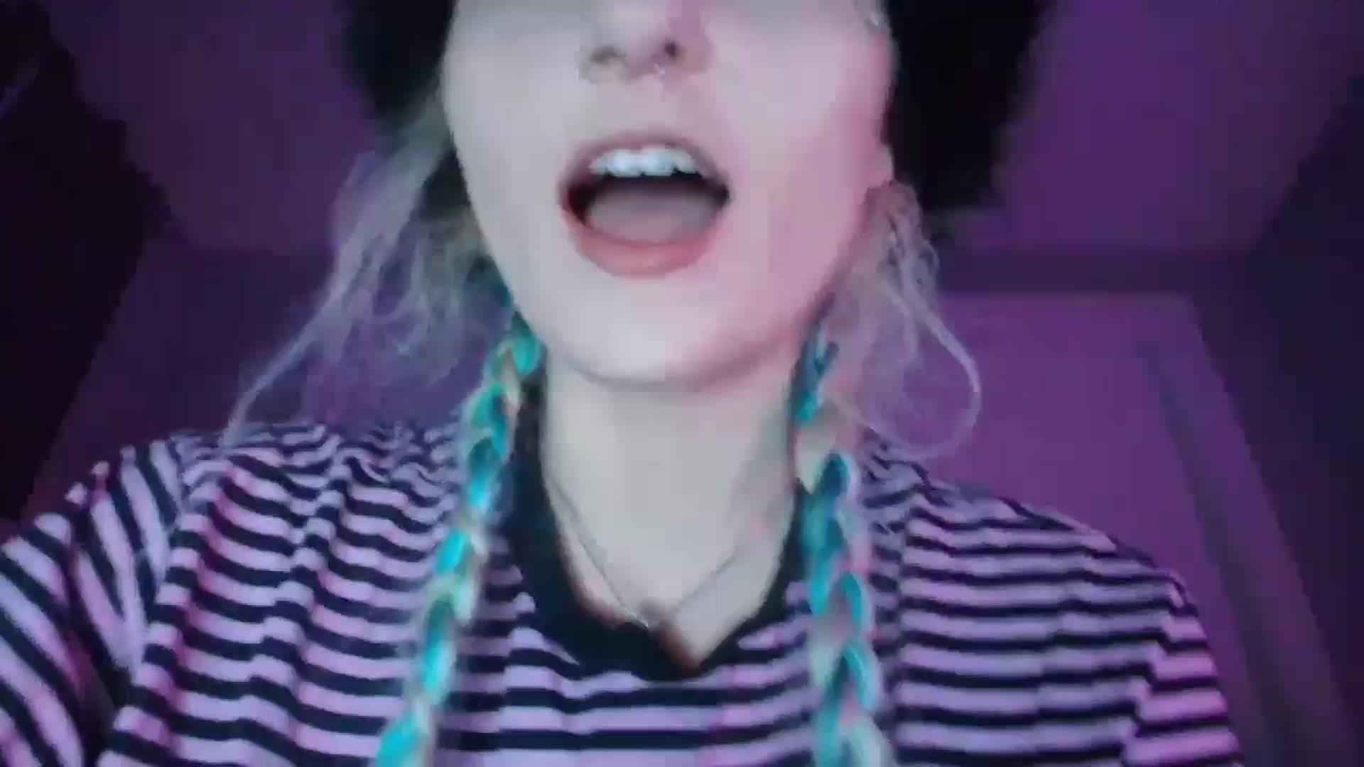 Gallery image thumbnail from DuckChan0's myfreecams stream on, 08/26/2025, 24:32 image 4 of 20