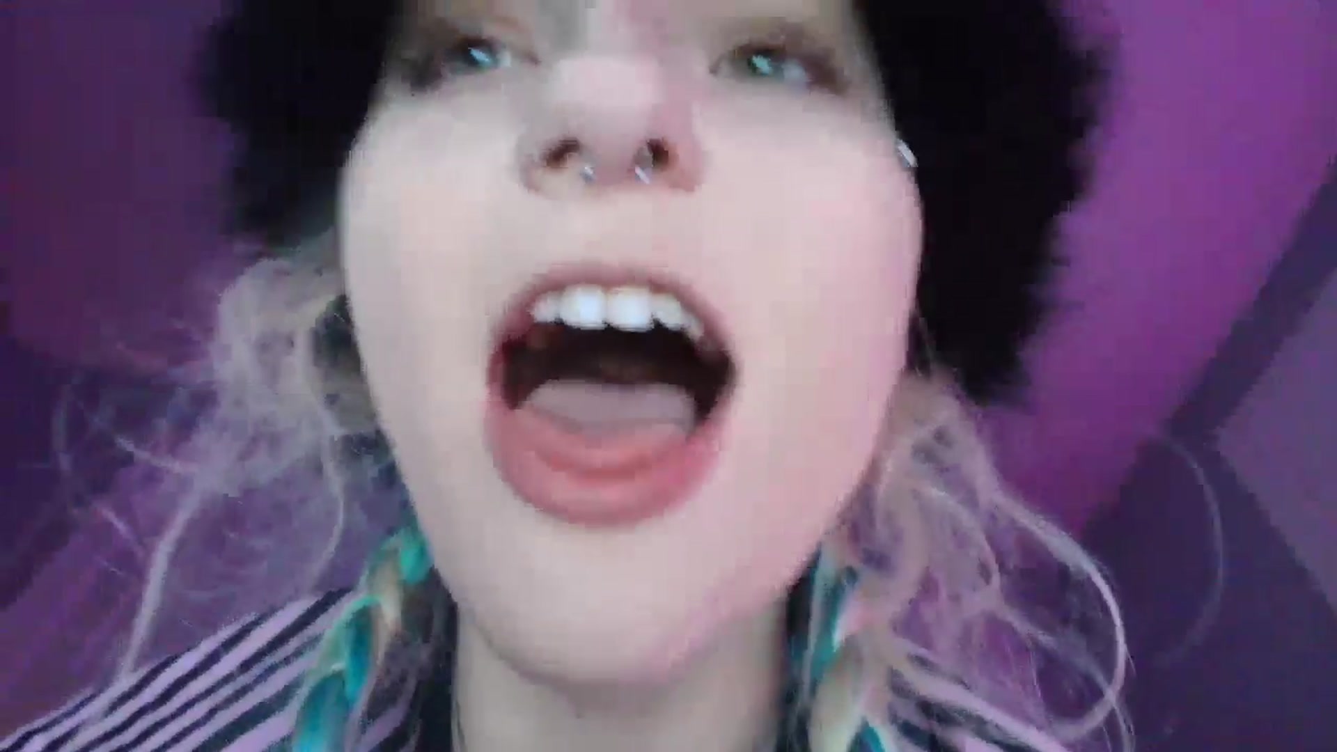 Gallery image thumbnail from DuckChan0's myfreecams stream on, 08/26/2025, 24:32 image 16 of 20