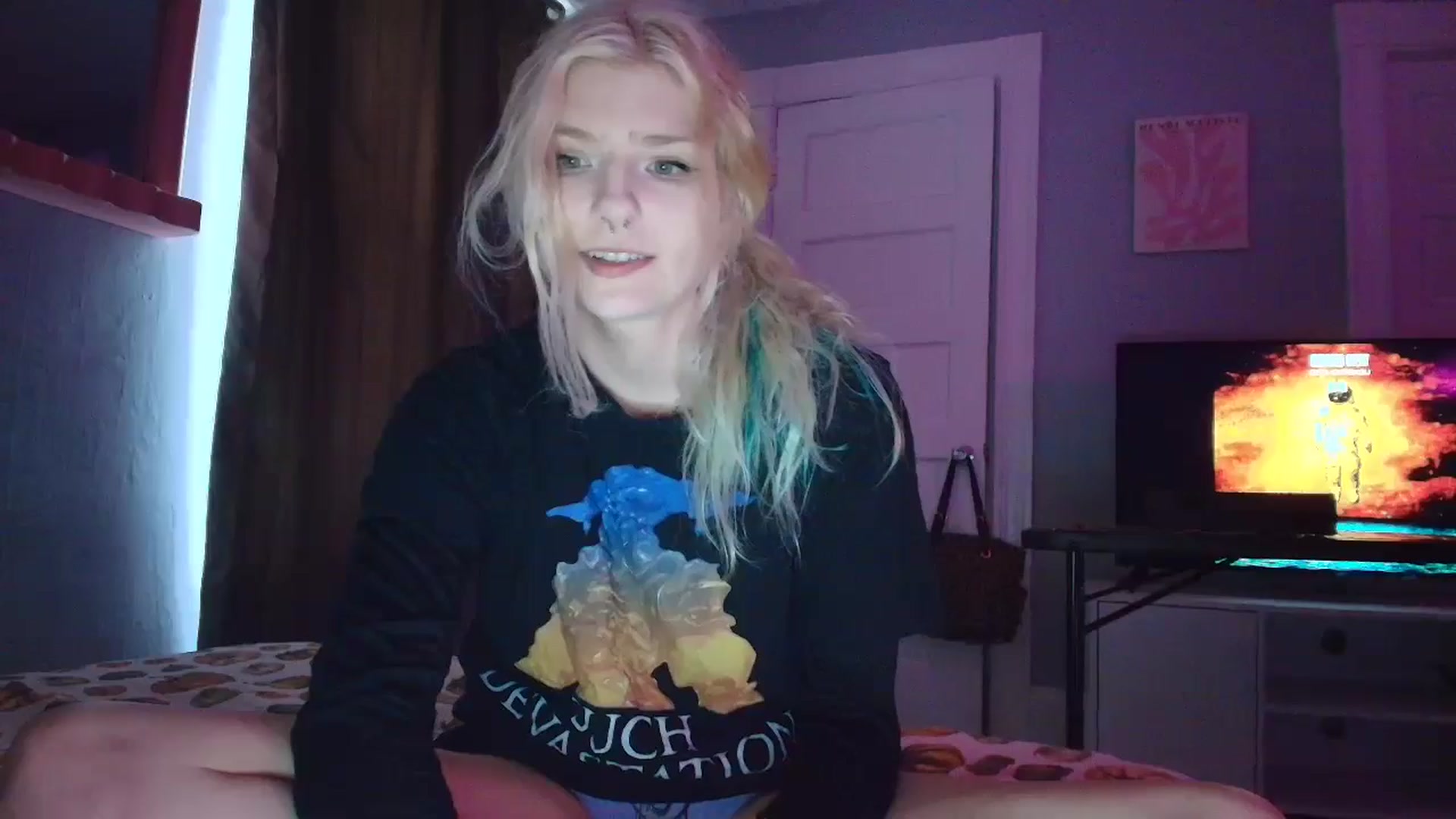 Gallery image thumbnail from DuckChan0's myfreecams stream on, 08/28/2025, 17:30 image 3 of 20