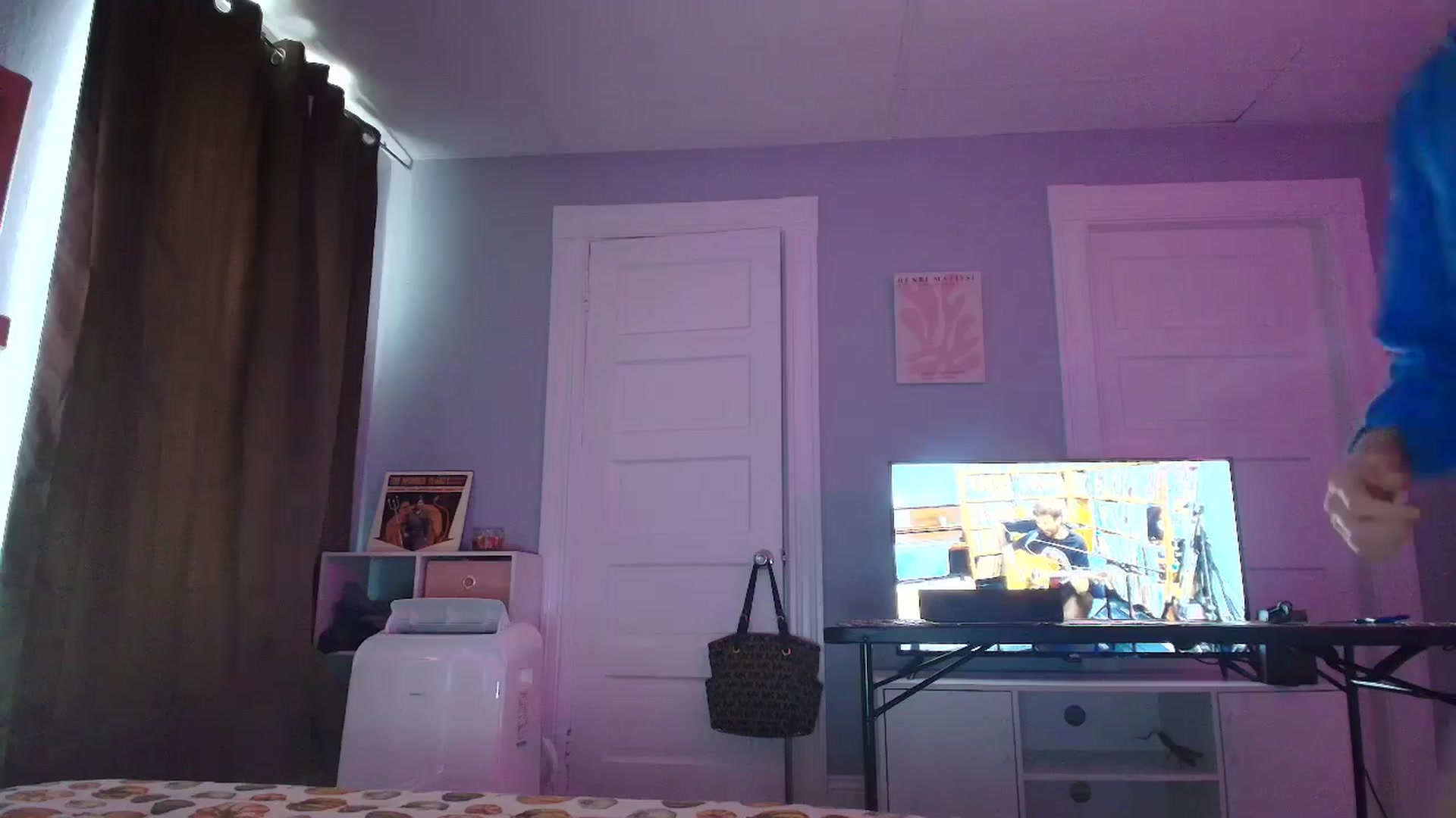 Gallery image thumbnail from DuckChan0's myfreecams stream on, 08/28/2025, 19:25 image 9 of 20