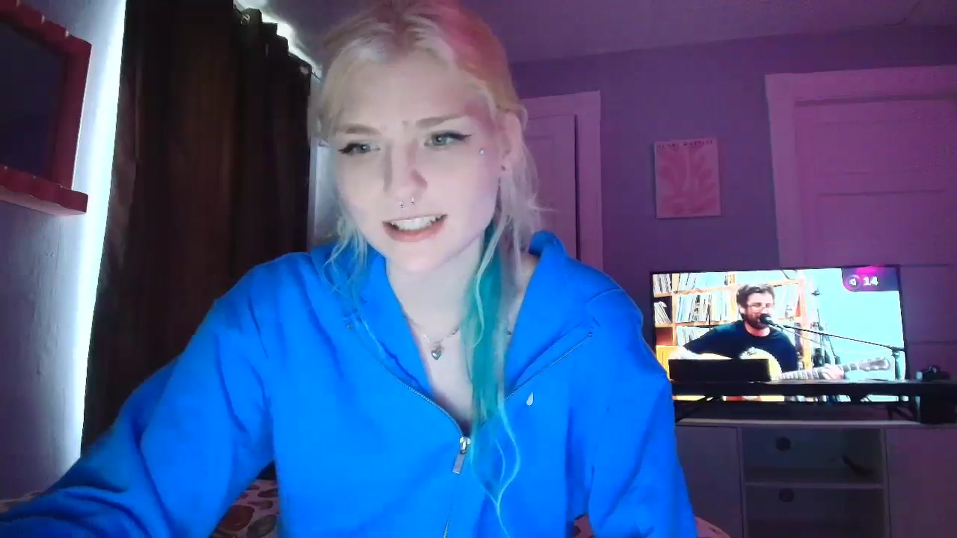 Gallery image thumbnail from DuckChan0's myfreecams stream on, 08/28/2025, 19:25 image 10 of 20